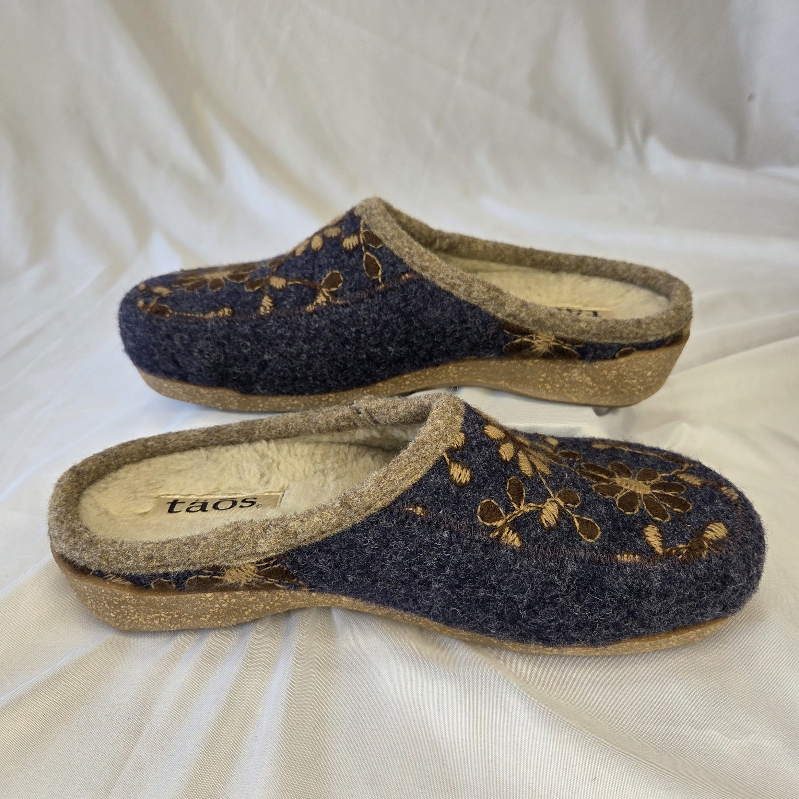 Taos Clogs Women’s 8/8.5 Woolflower Floral Wool Slip On Shoes Embroidered Eu 39