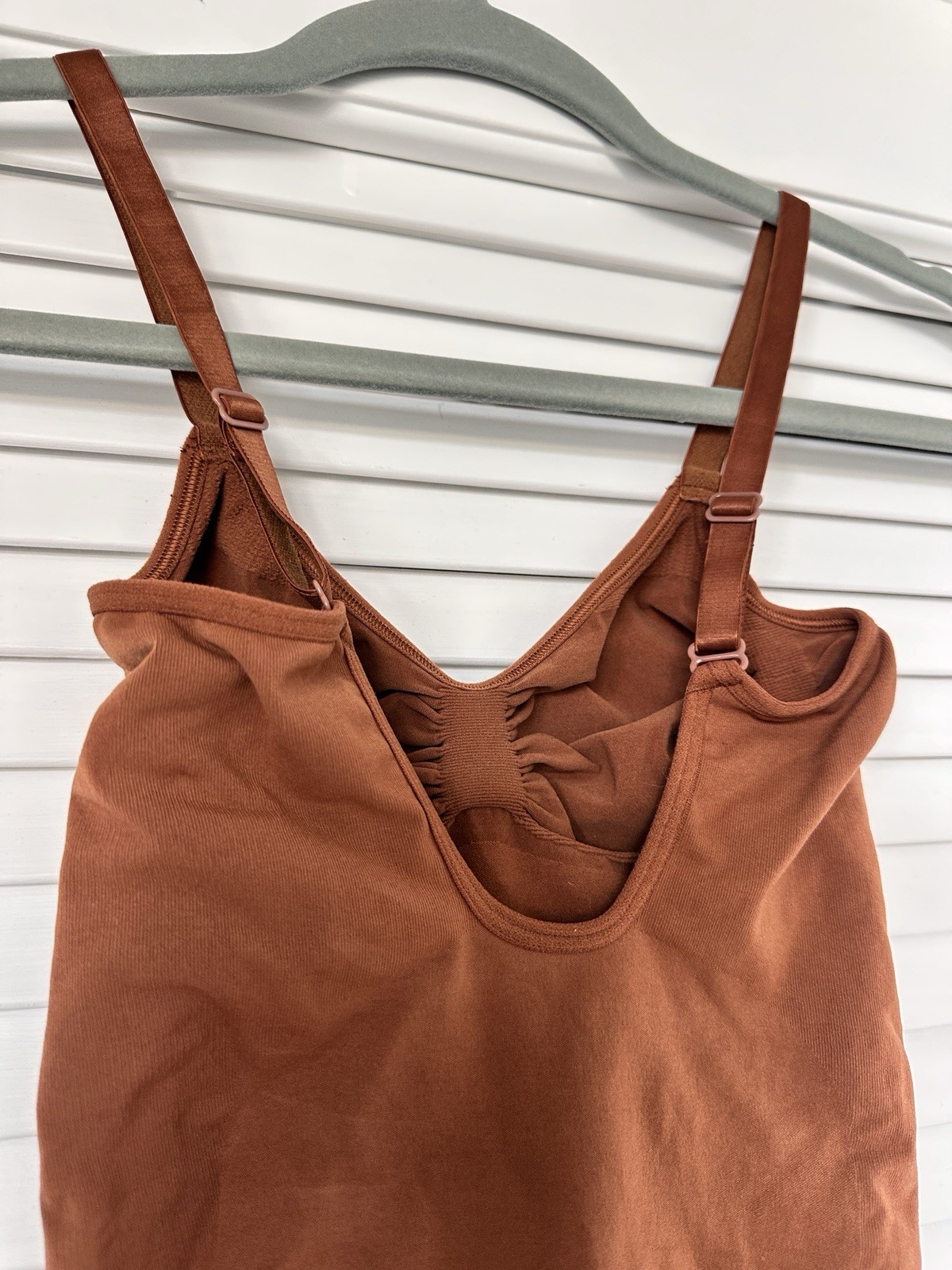 SKIMS Seamless Sculpt Bodysuit Shapewear Rust Brown Size M