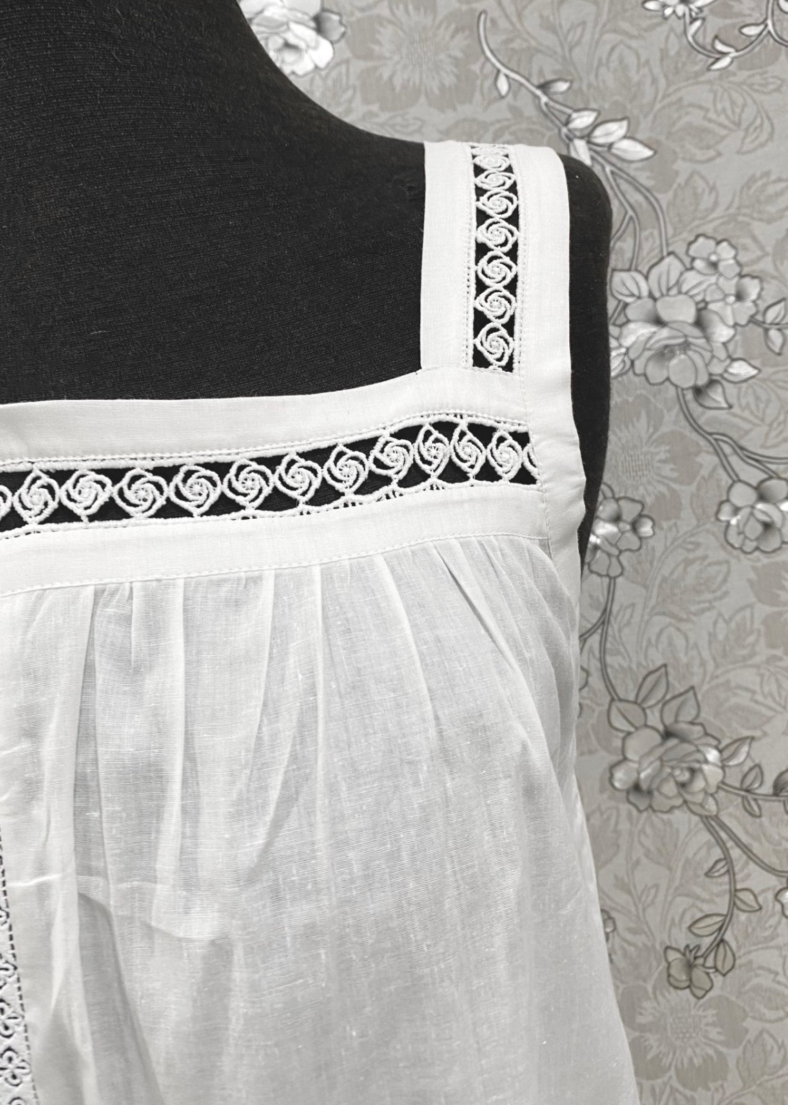 SoieRose White Victorian Cotton Nightgown – SR-1193 – Sleeveless Vintage Nightie