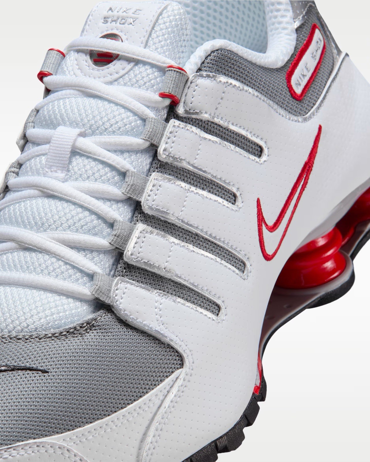 Nike Shox NZ White Metallic Silver Red Running Sneakers 378341-104 Men’s Sizes