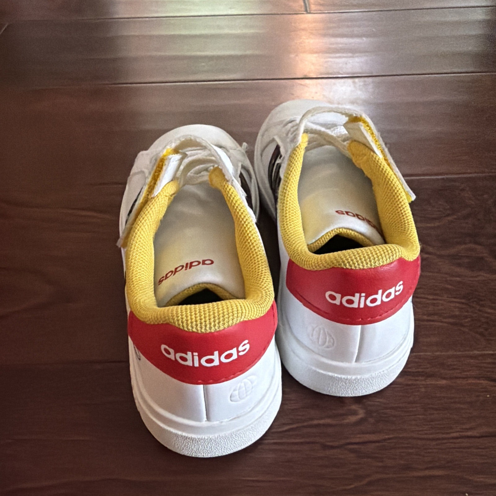 Disney Adidas Kids Size 11k Mickey Mouse