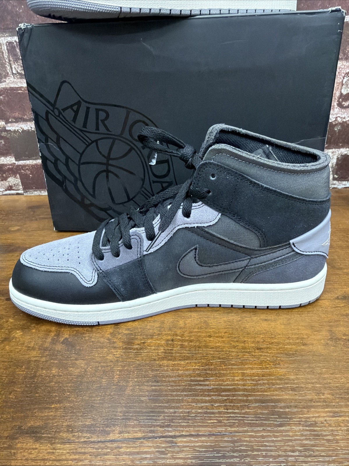 Nike Air Jordan 1 Mid SE Craft ‘Inside Out – Black’ DM9652 001 US Men’s 11 NIB