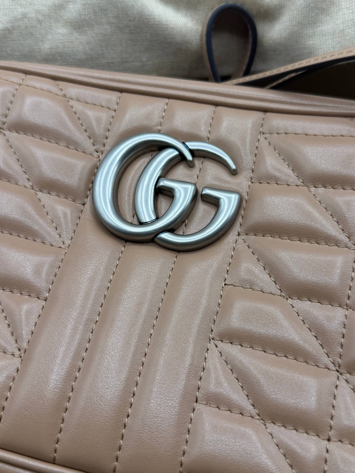 Gucci Marmont Matelassé Leather CrossBody Camera Bag 447632 Nude Beige