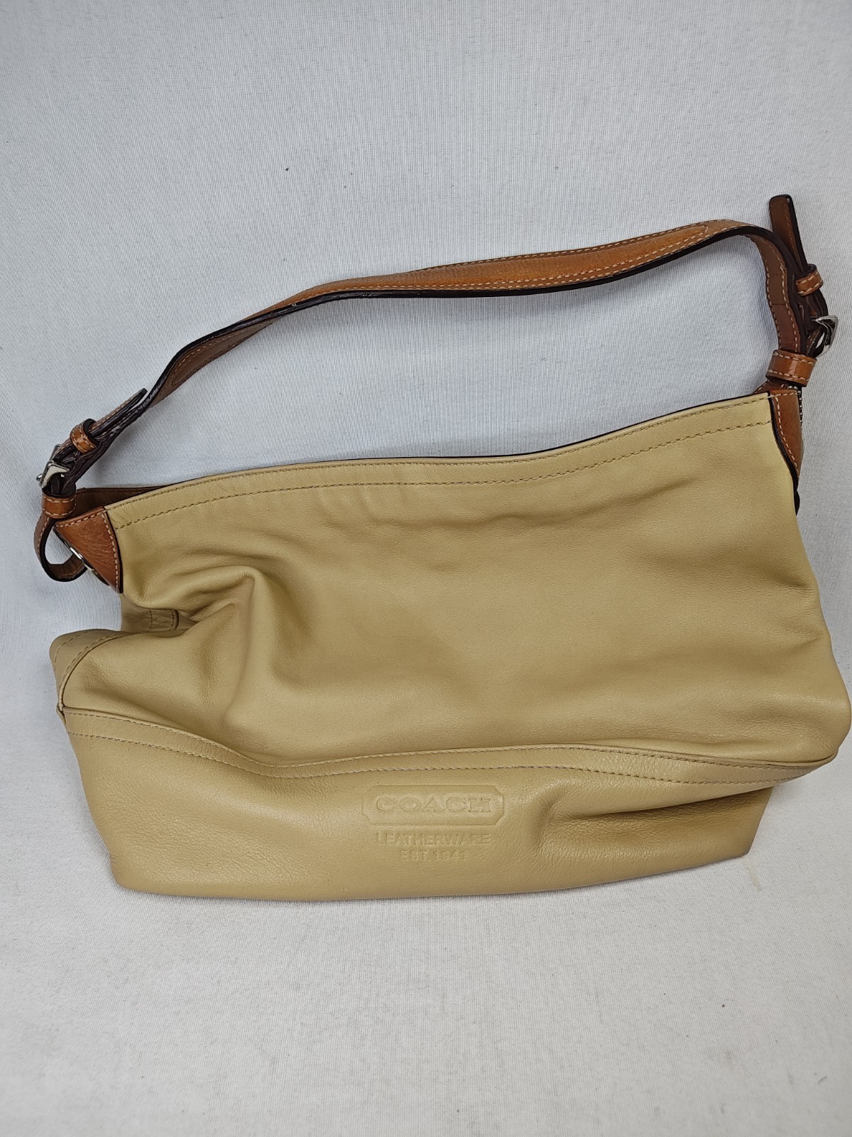Coach Abby Duffle Bag Tan Leather Slouchy Shoulder Hobo Purse Handbag F11991