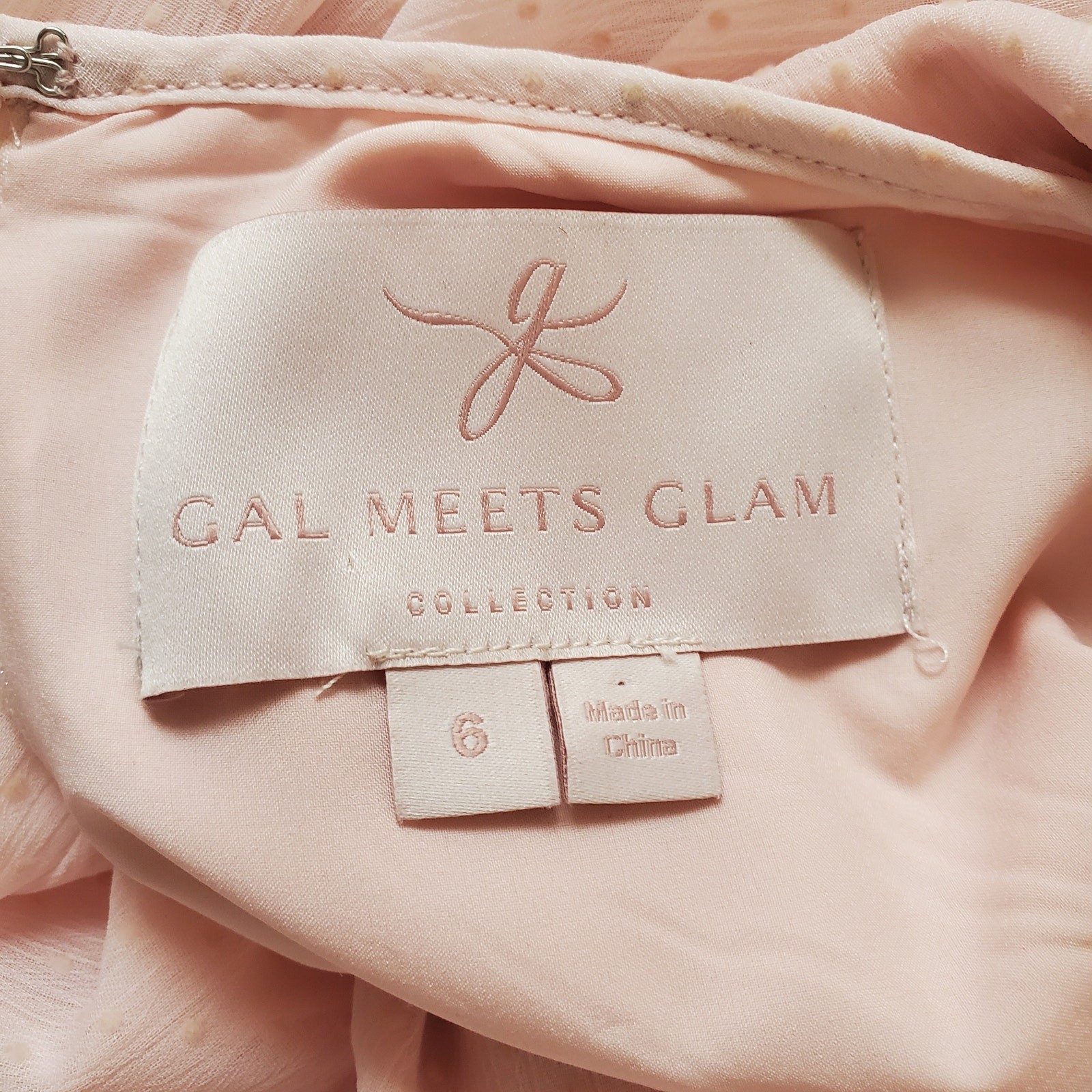 Gal Meets Glam Louise Swiss Dot Keyhole Flared Maxi Dress Powder Pink Size 6