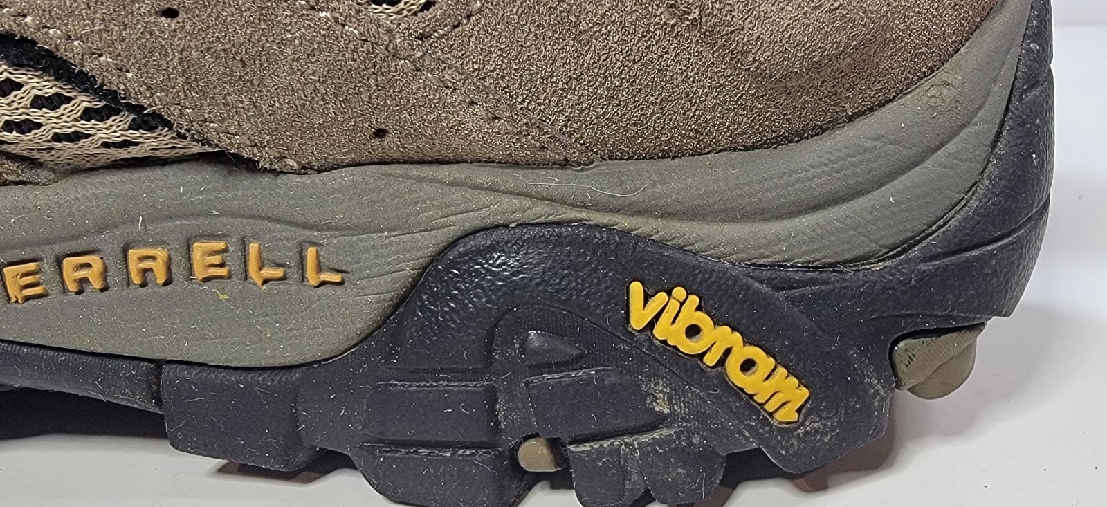 Merrell Moab Ventilator Low Hiking Shoes Mens 7 Walnut Suede Trail Vibram J86595