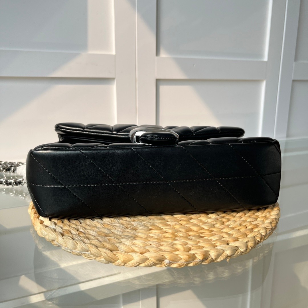 Coach’s new Tabby 26 Muse bag – Silver version