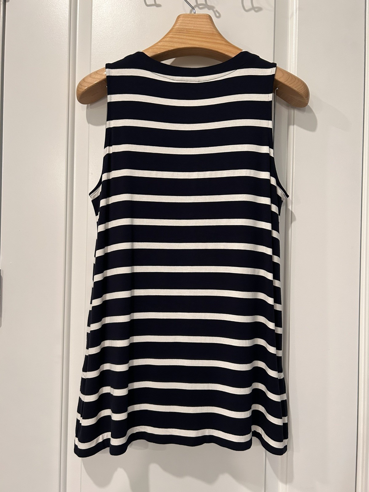 J. Jill Wearever Medium Women’s Navy/ White Striped Sleeveless Tunic Top