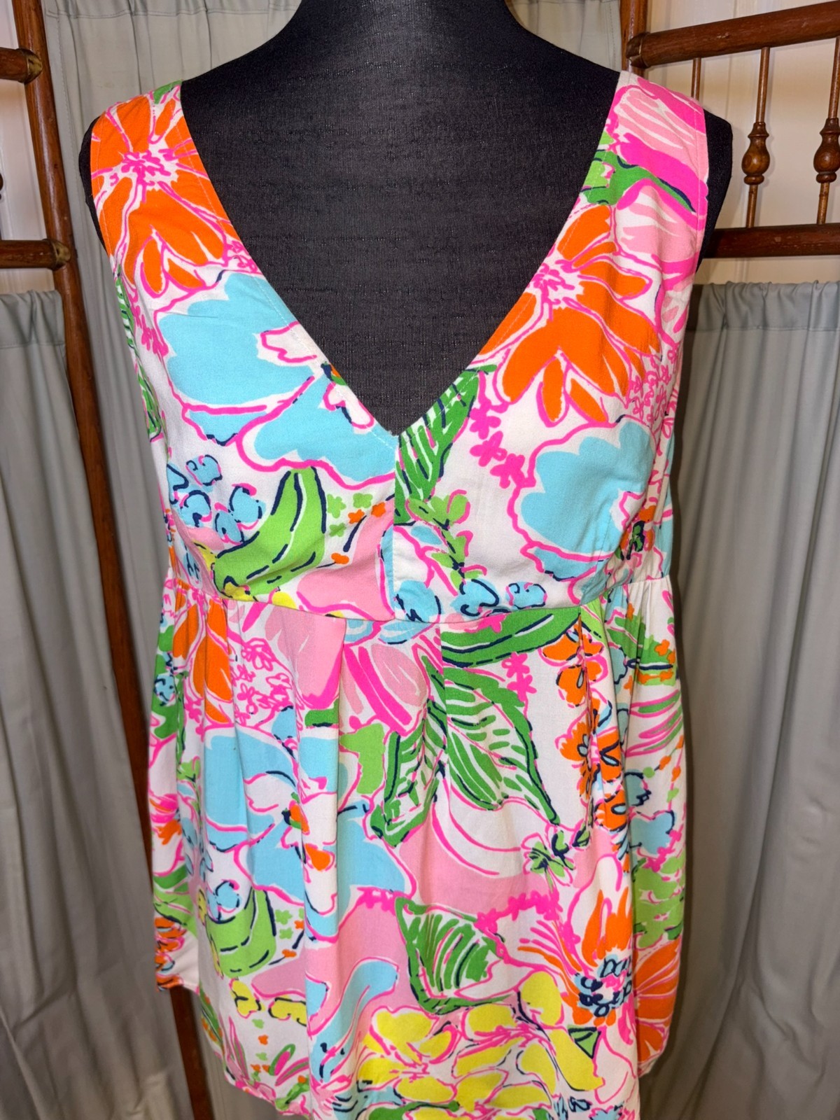 Lilly Pulitzer Sleeveless Floral Tunic Top Large Pink Blue Tropical Rayon