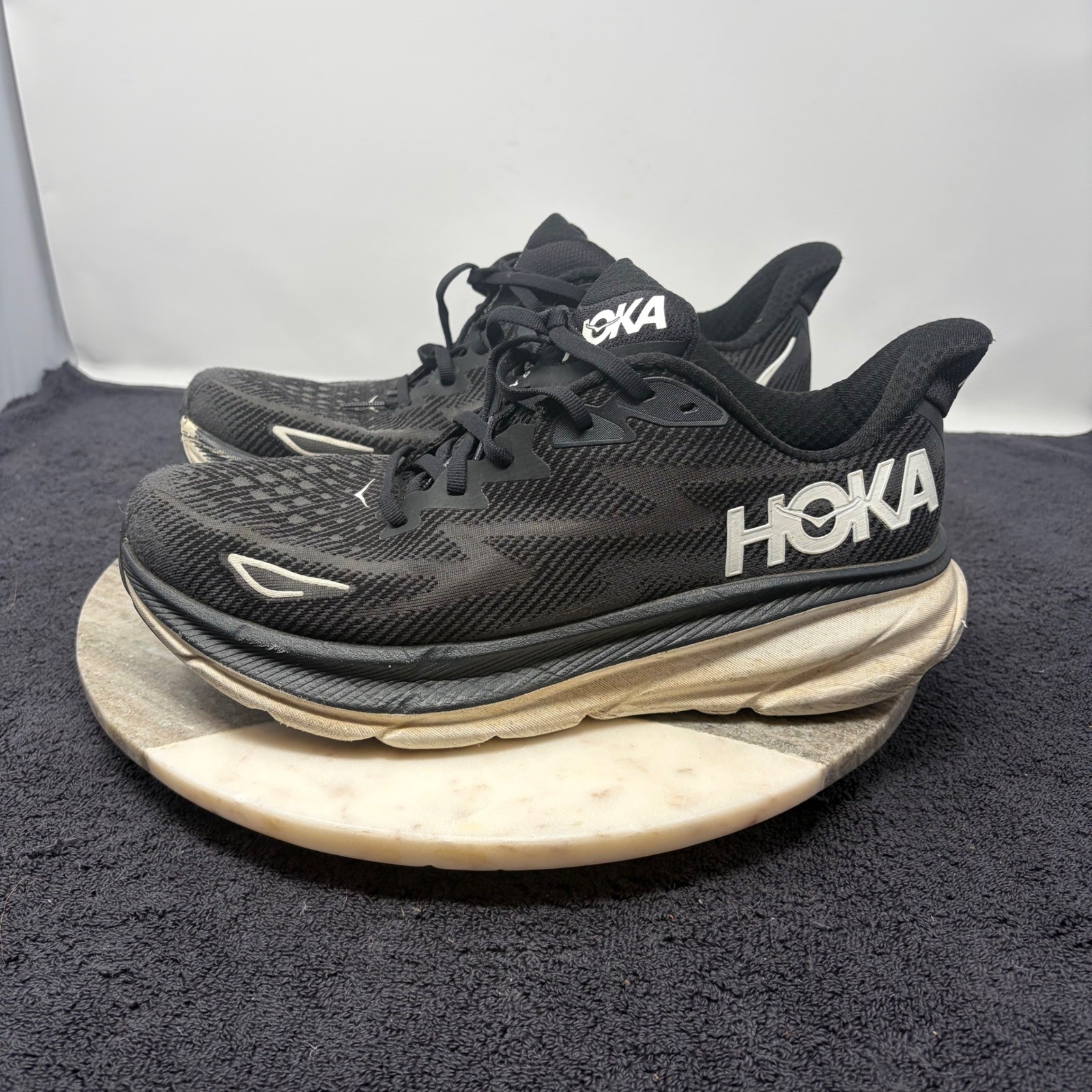 Hoka Clifton 9 Mens Running Shoes Black White 1127895 BWHT Size 11D
