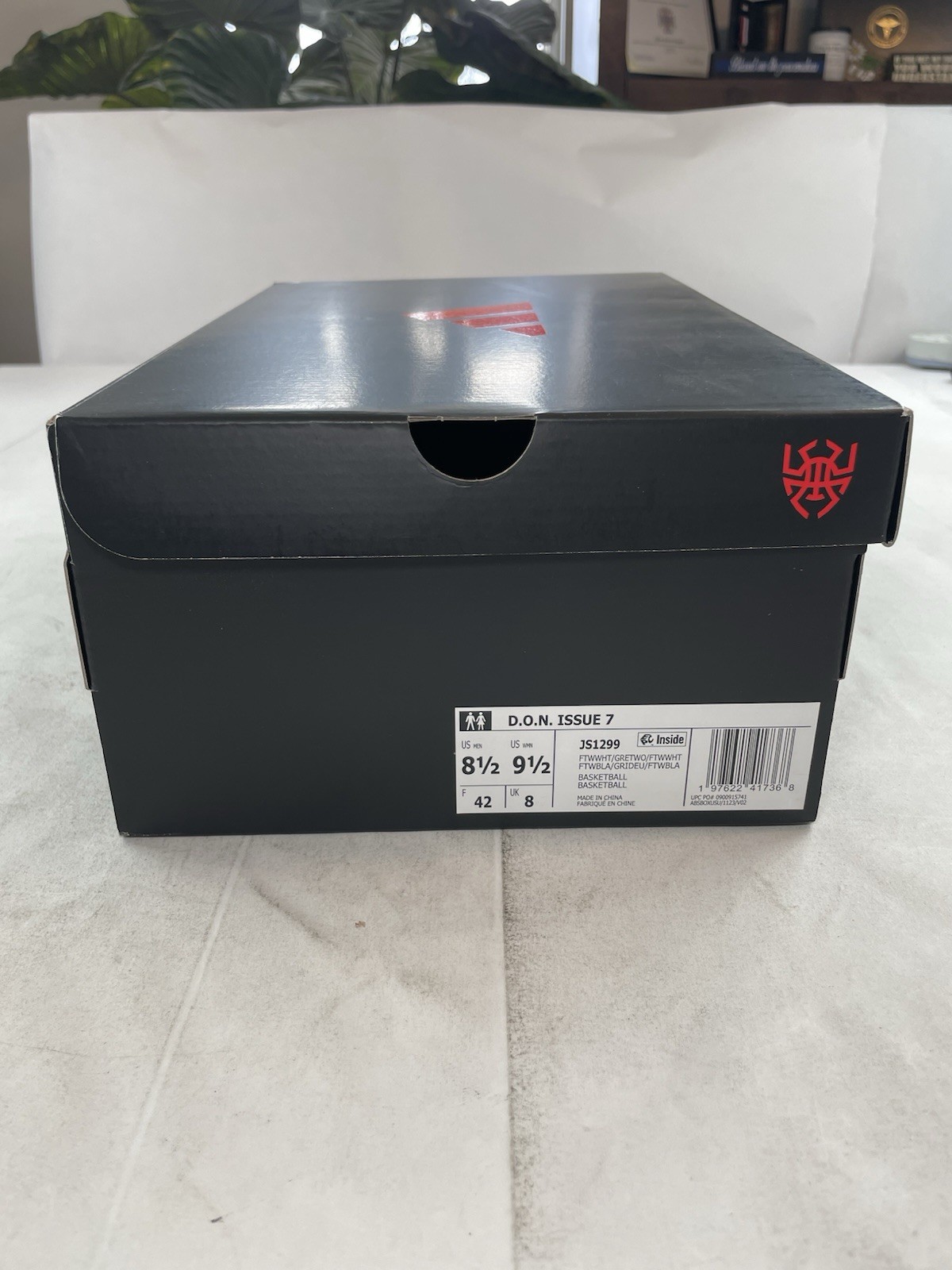 Adidas D.O.N. Issue 7 Basketball Men’s 8.5 White Sneakers Athletic Shoes JS1299