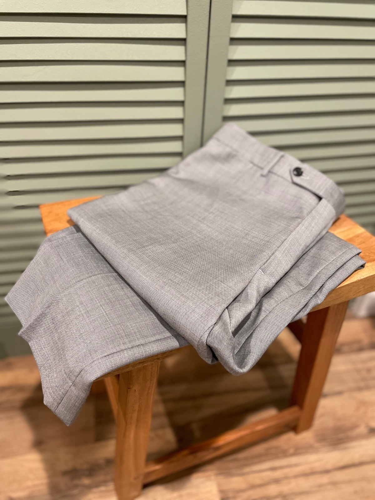 Tommy Hilfiger 100% Worsted Wool Gray Dress Pants W34 L32 Flat Front Slacks Suit