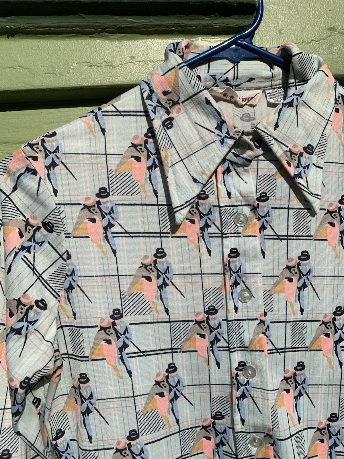 An Original Imprint Graphic Button-Front Shirt 100% Polyester 16 1/2 Blue