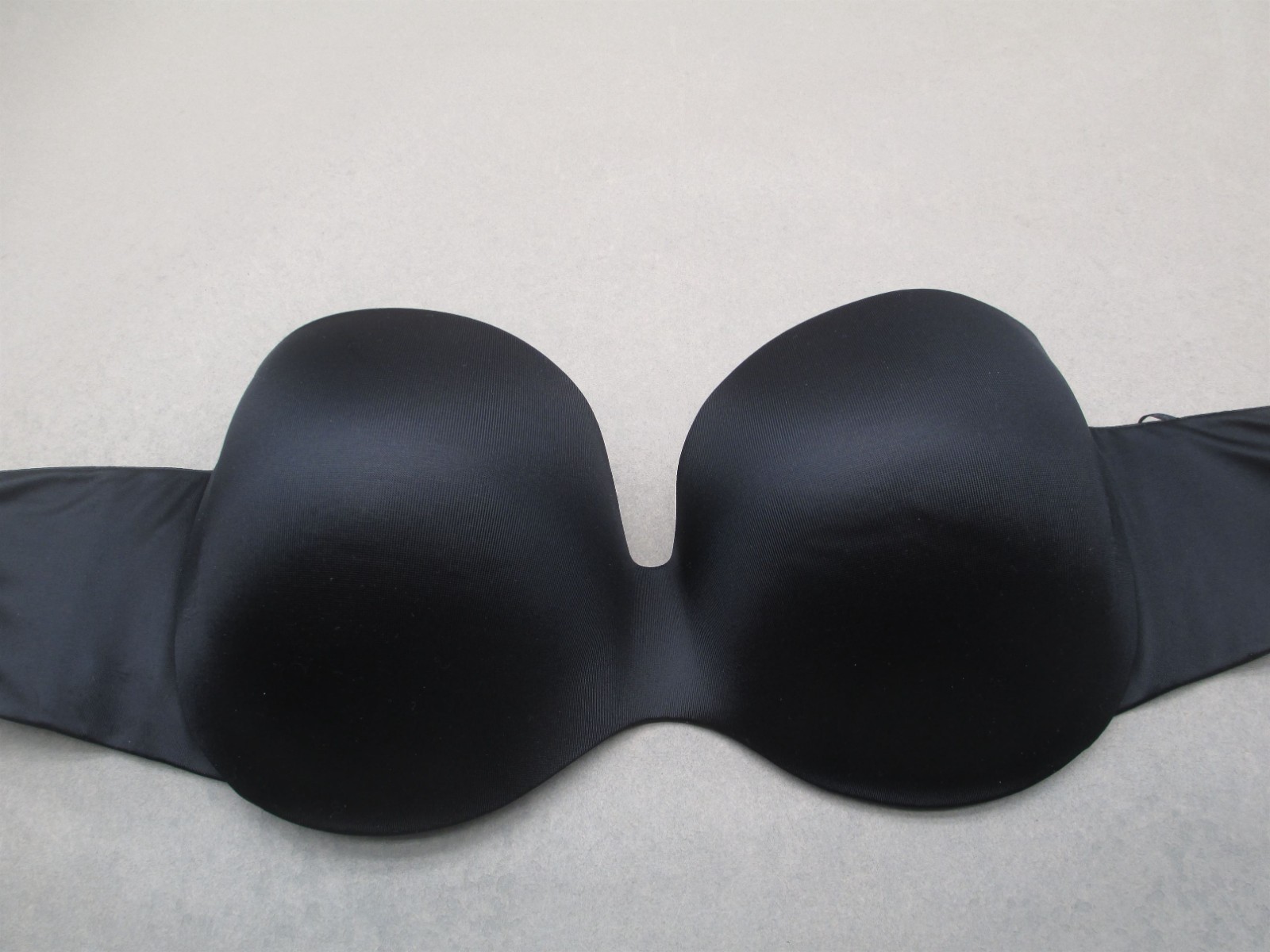 38C Maidenform Womens Black Lined Underwired Back Closure Strapless Bra 11K