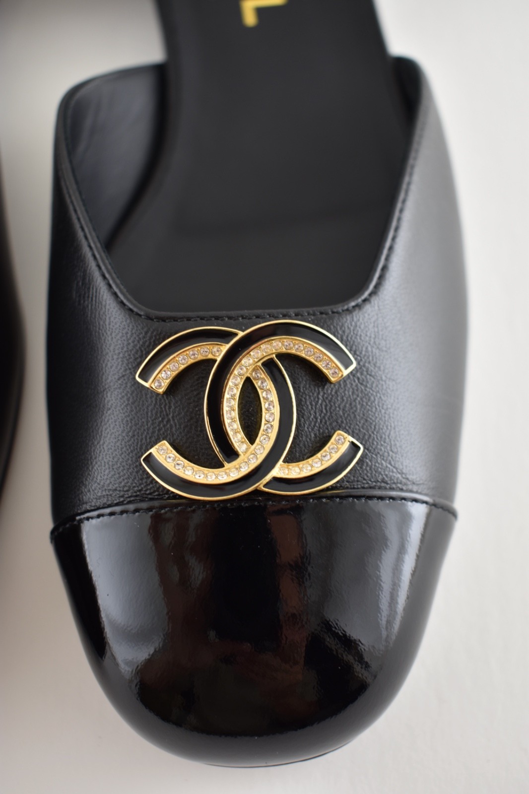 Chanel 25P Black Patent Gold CC Slingback Ankle Strap Ballerina Ballet Flat 37