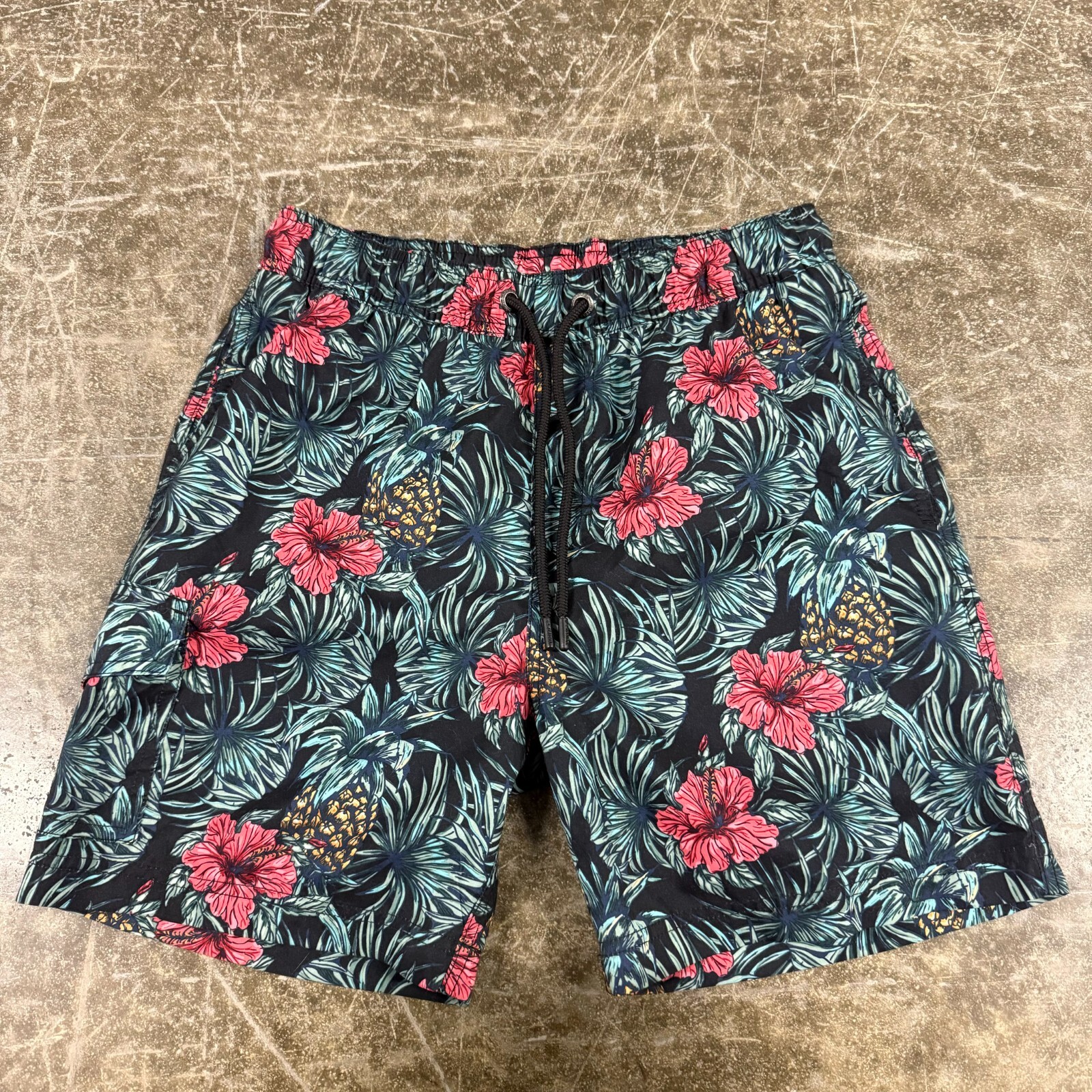 U.S. Apparel Board Shorts Mens Small Multi Pineapple Print Swimwear Drawstring