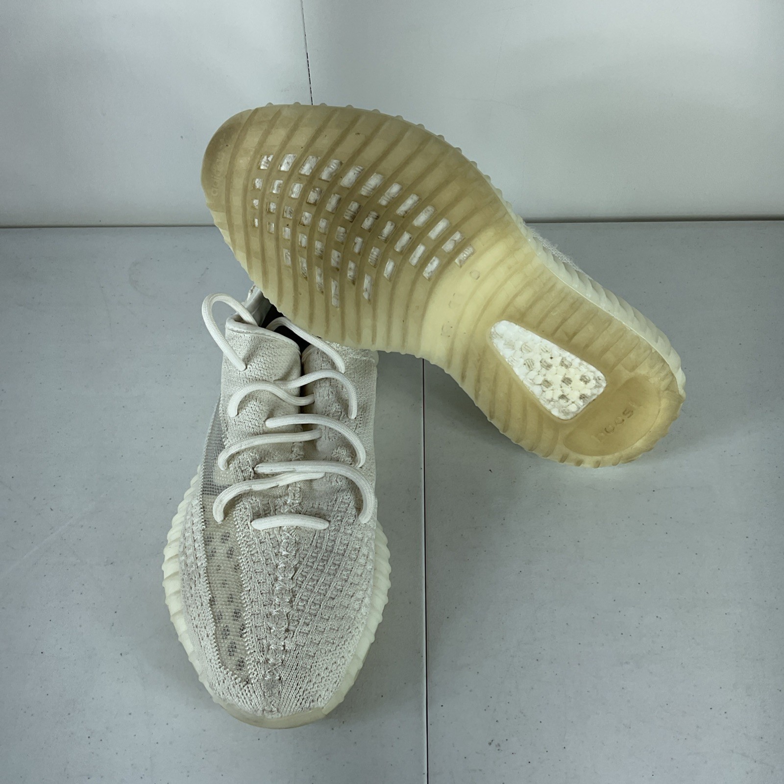 adidas Yeezy Boost 350 V2 Bone 10 Very Nice See Photos