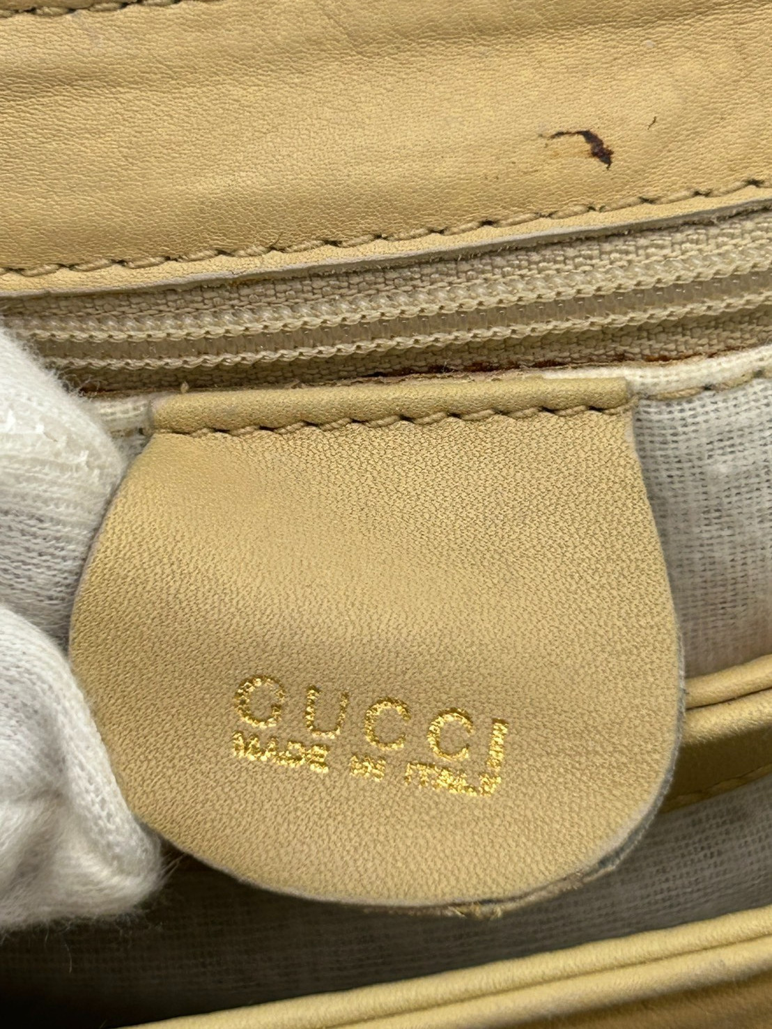 Gucci Horseshoe Shoulder Bag Ivory Tan Leather Gold Hardware Vintage Authentic
