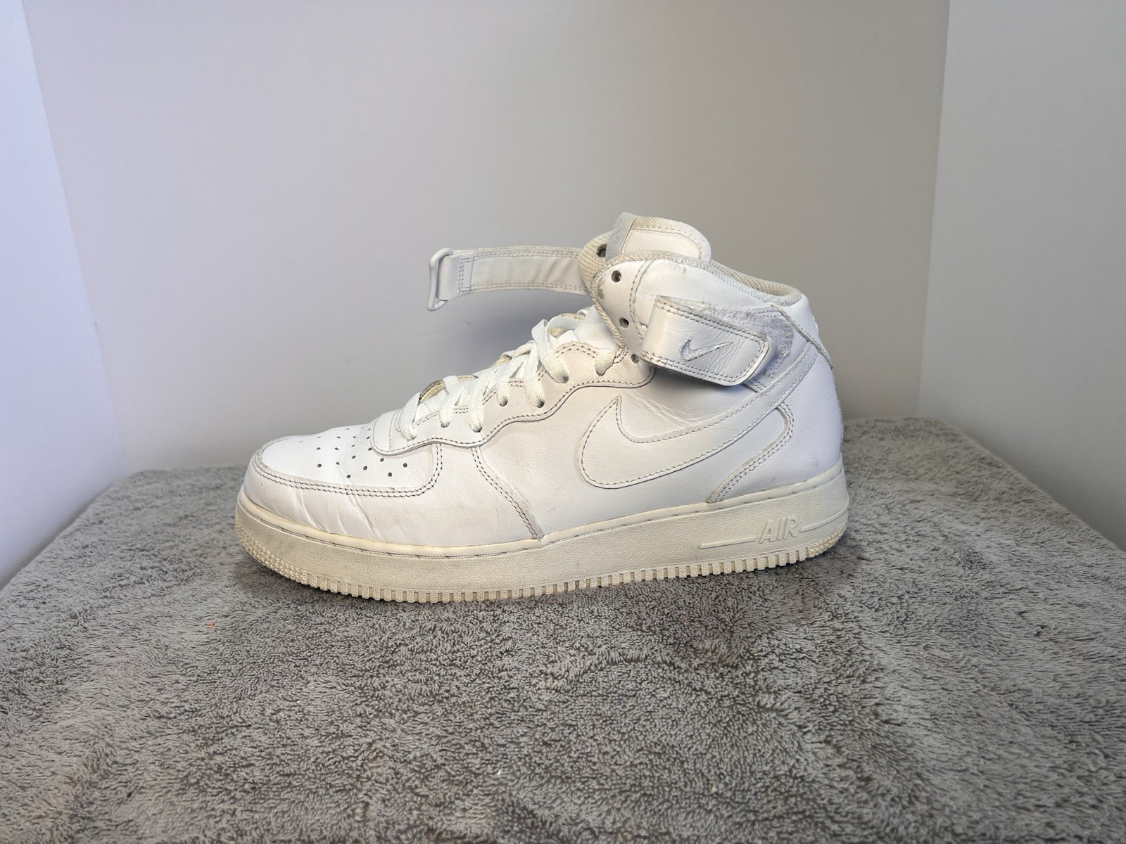 Nike Air Force 1 High 07 Triple White Mens Size 11.5 Leather Strap Sneakers