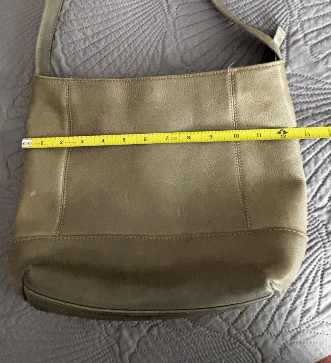 Le Donne Collection Olive Green Soft Leather Bucket Shoulder Bag Vintage
