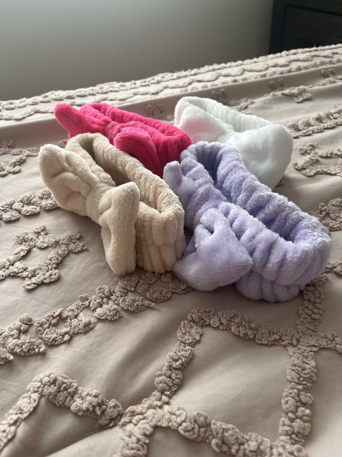 Lot of 4 Plush Bow Headbands Multicolor Stretch Polyester Hair Accessory Women