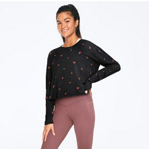 Victoria Secret PINK Crop Top T Shirt Large Black Red Cherries Long Sleeve New