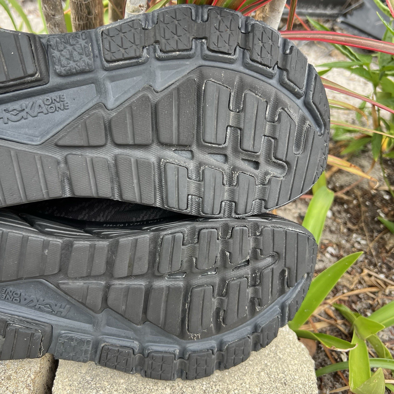 Hoka One One | Gaviota 3 | Men’s Running Sneakers | Black | Size M 10 D