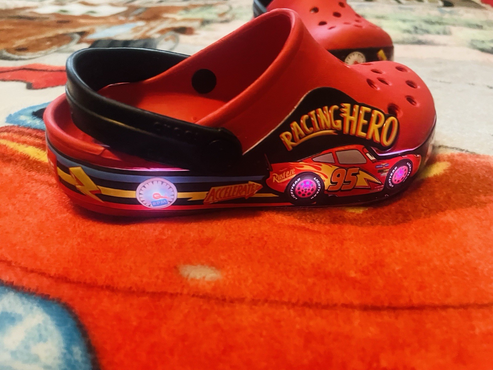crocs kids c9 Cars