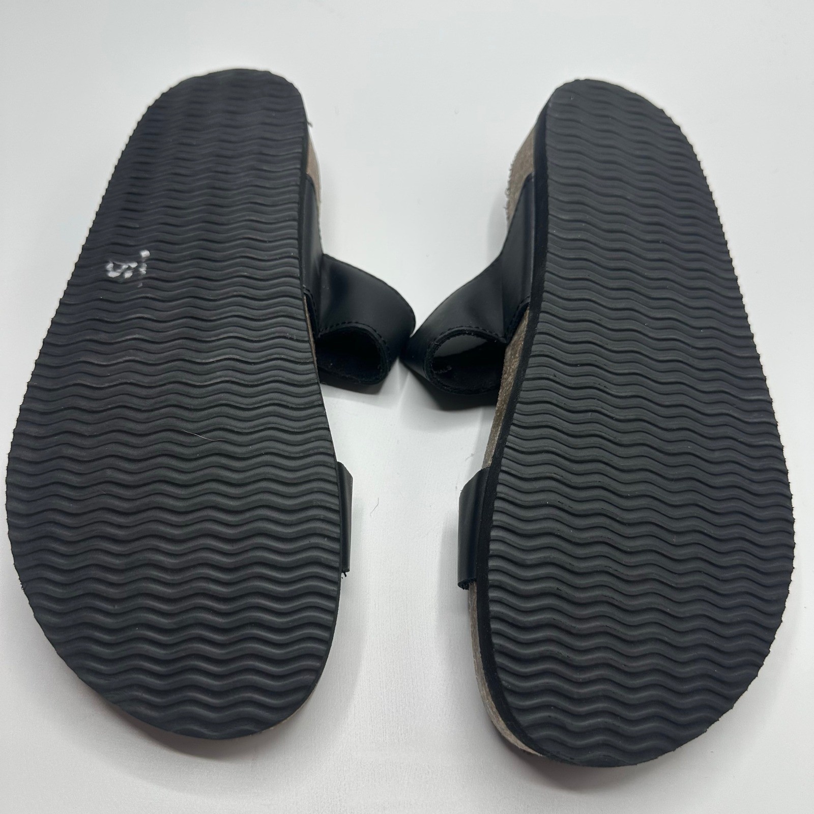 Cliffs by White Mountain Sandals Womens Black Studded Buckle Strap Cork Footbed