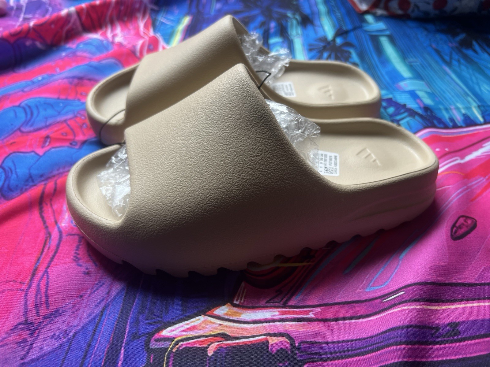 Yeezy Slides Size 6 Men or 8 Women