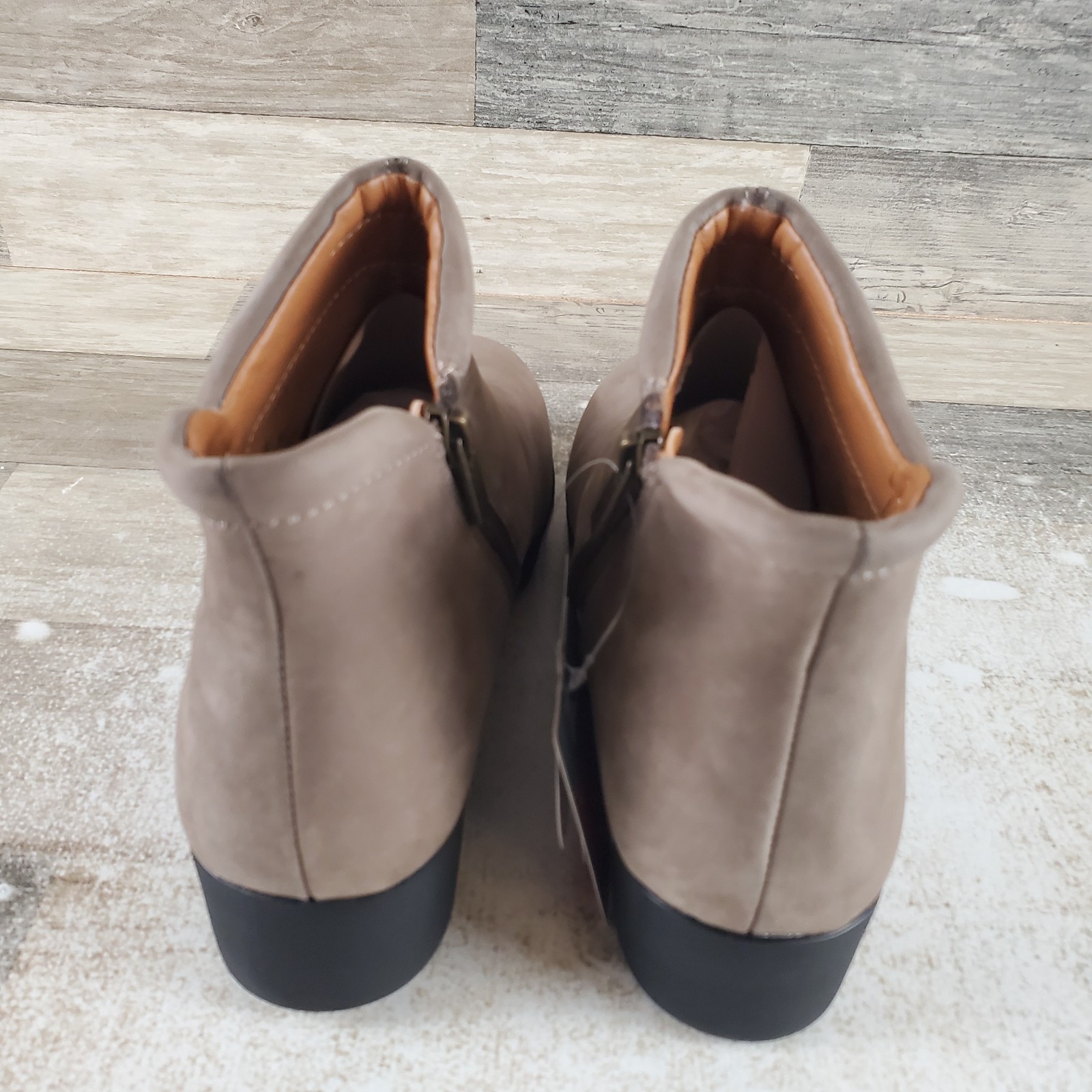 Aetrex Zoey Womens Booties Sz 7 Dark Taupe Leather Side Zip Round Toe Ankle Boot