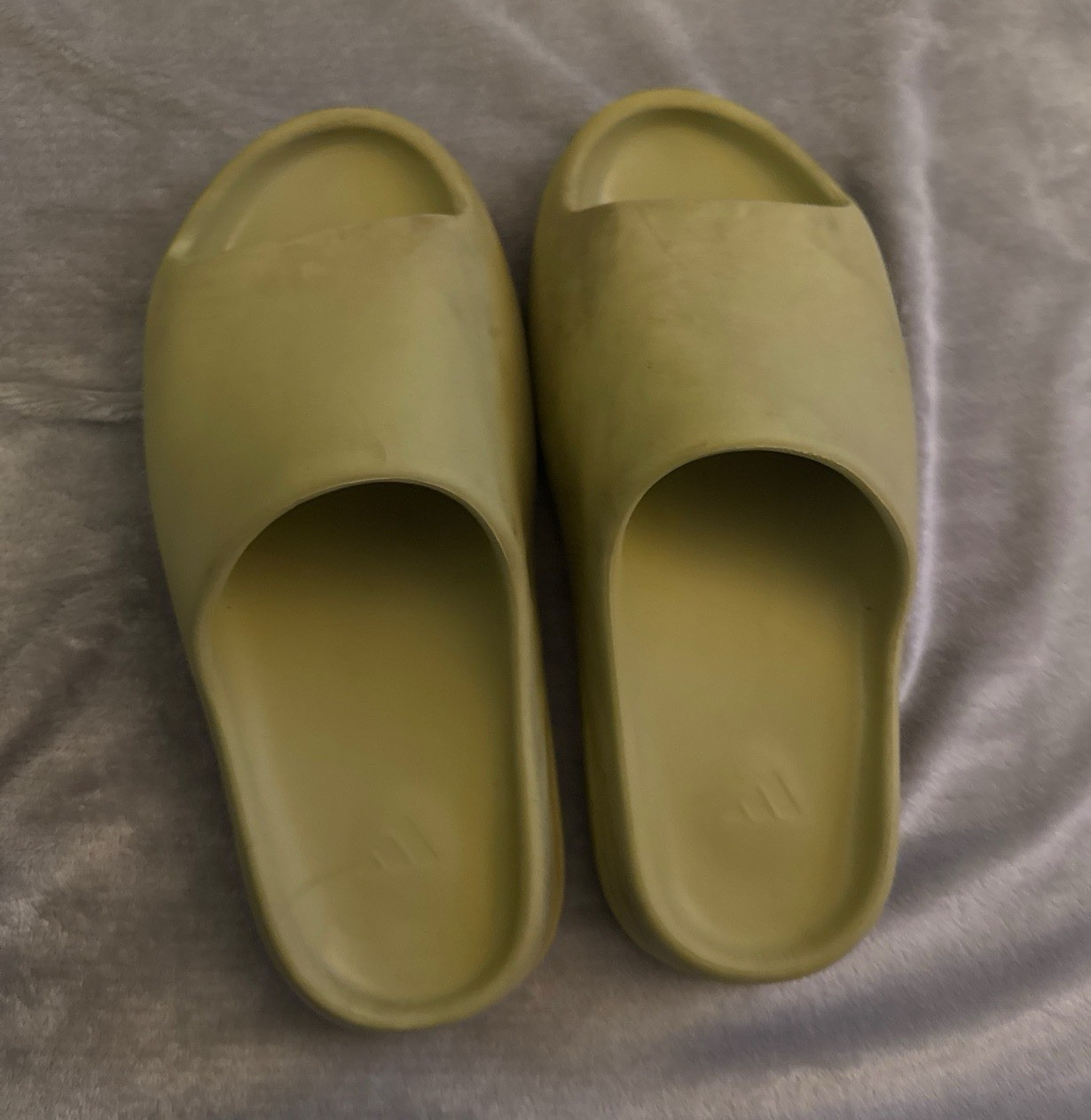 Yeezy Slide Men’s US 10