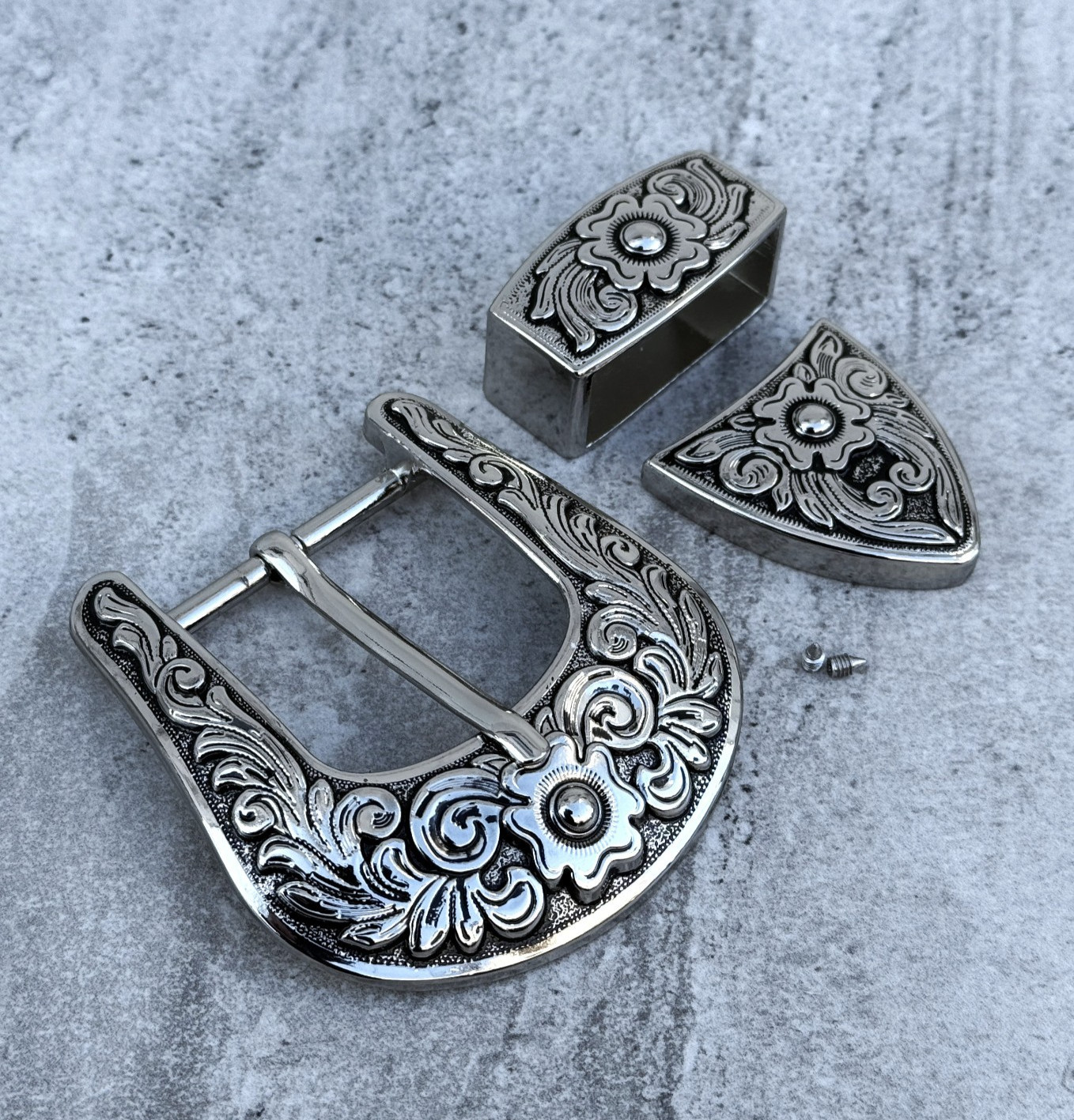 Western 3-Piece Belt Buckle Set Floral Engraved Silver Bronze Cowboy Rodeo Style