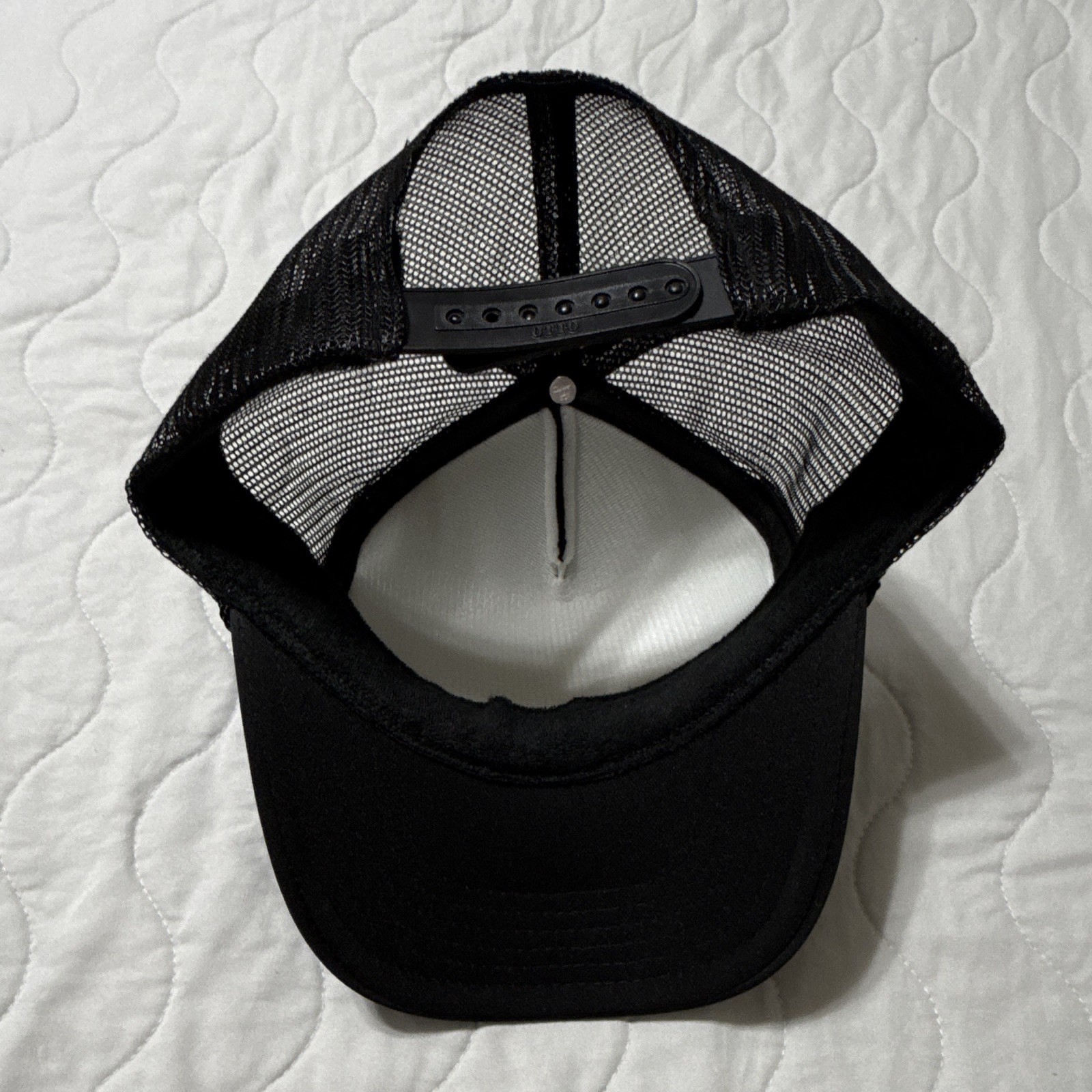 OTTO Black Trucker Hat Mesh Back Adjustable Snapback Skull Graphic One Size