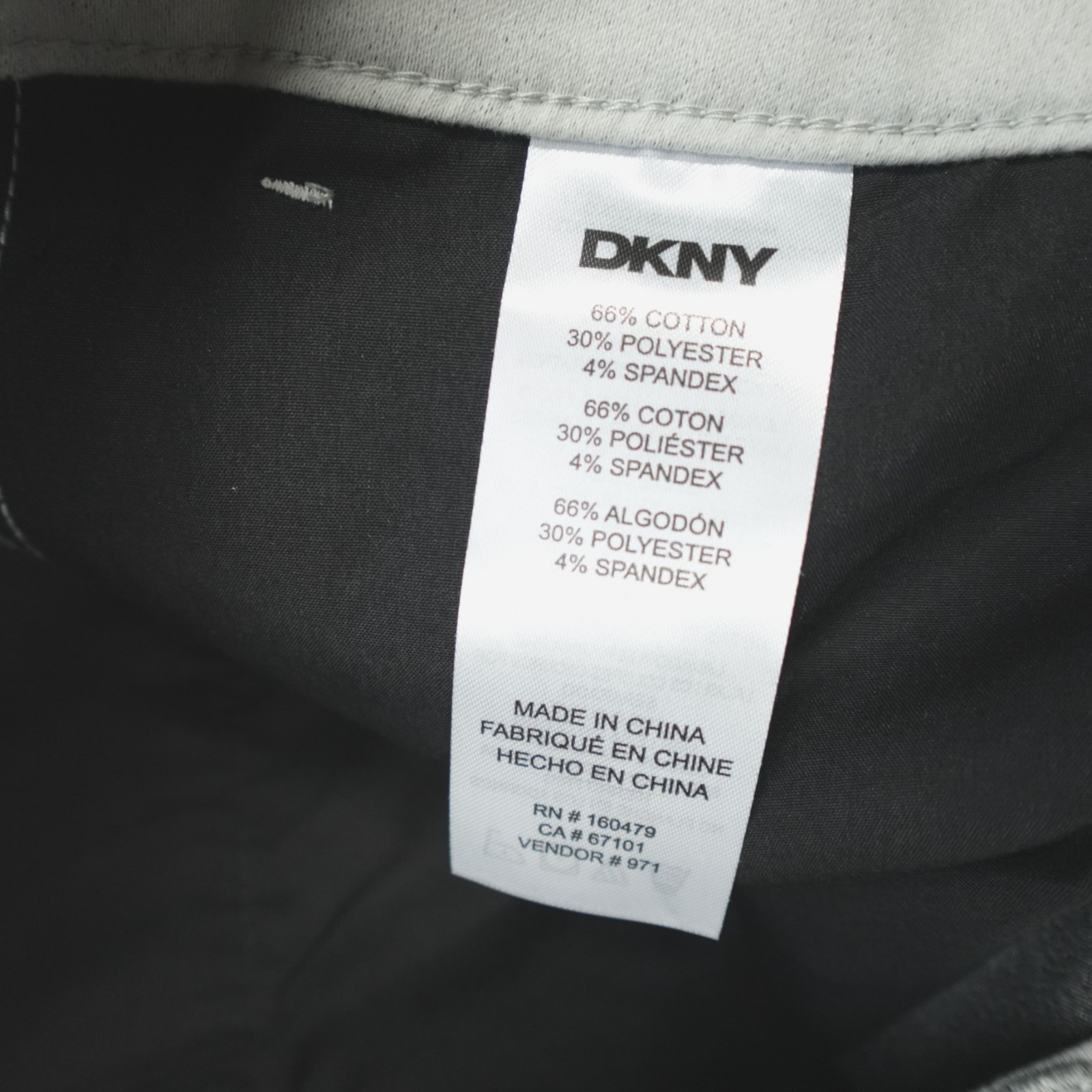 DKNY Ultimate Stretch Cargo Pants Slim Fit Men’s Size 38×32 Rock Salt