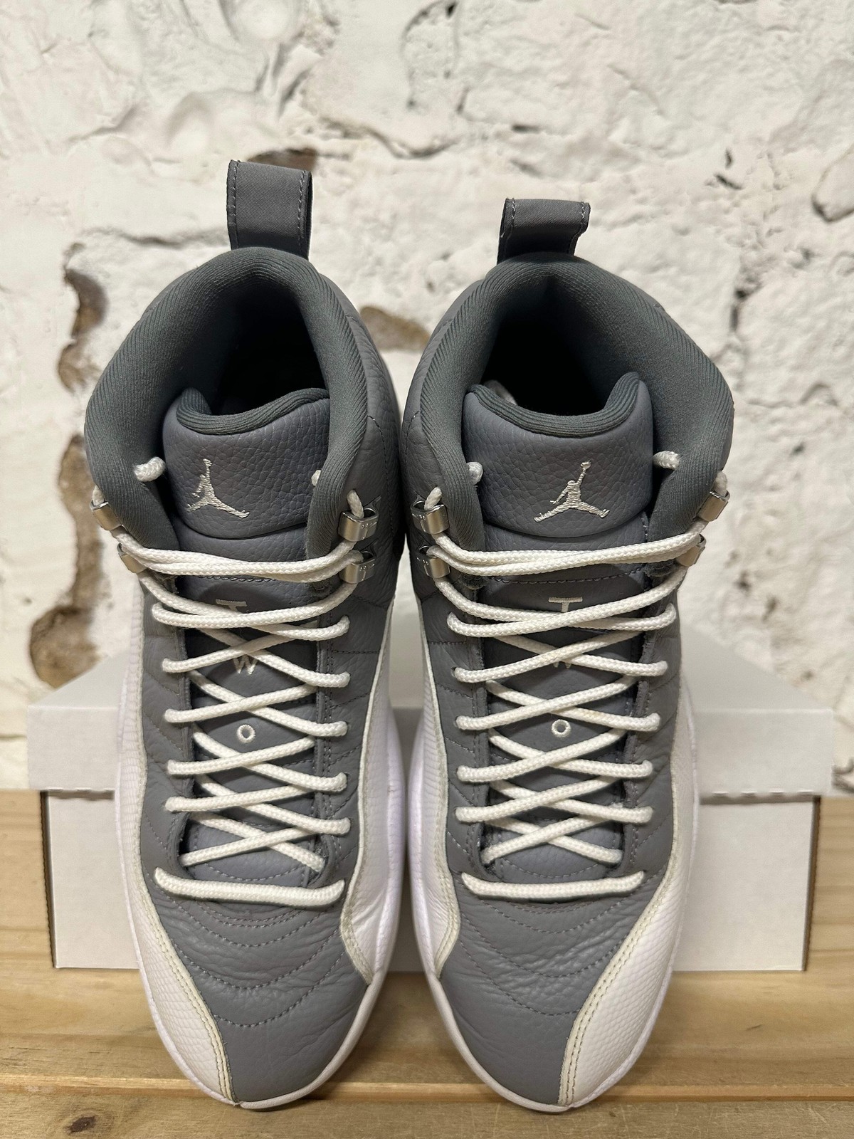 Air Jordan 12 Retro ‘Stealth’ Men’s Size 10.5 Pre-owned Sneakers CT8013-015