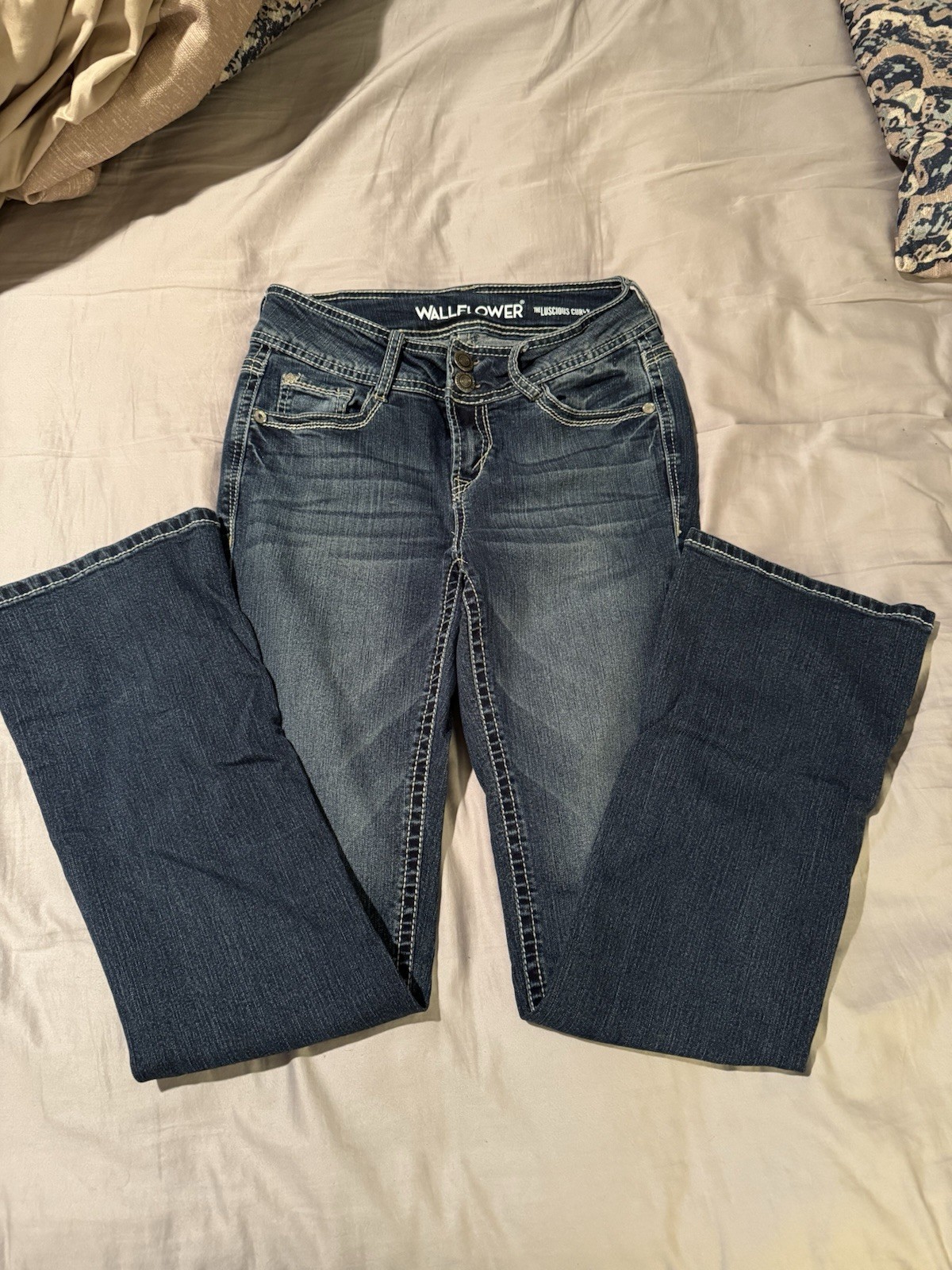WallFlower Girls Bootcut Jeans Size 5 Blue Denim Medium Wash Stretch Pockets