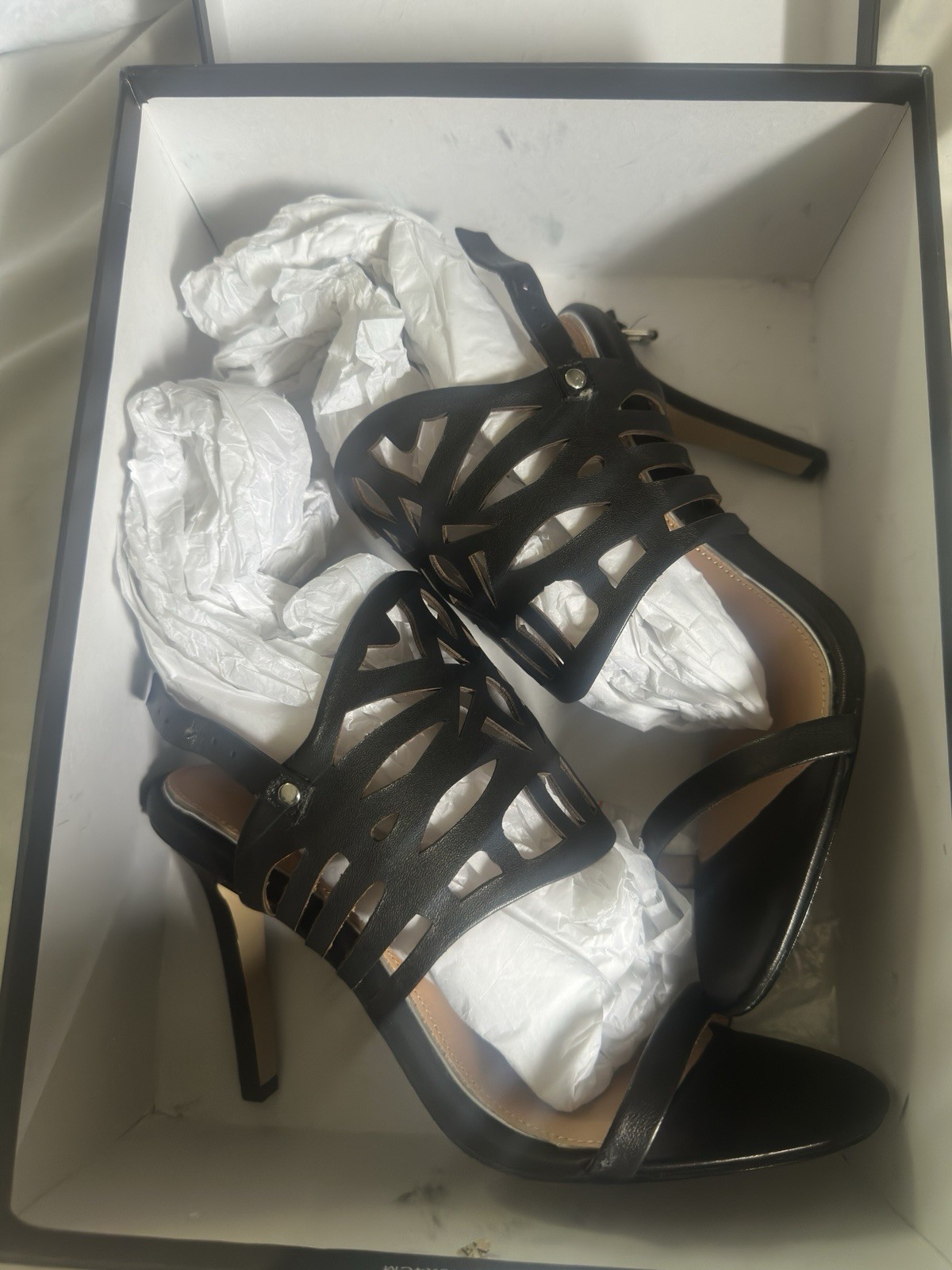 Badgley Mischka Black Strappy Stiletto Heels Open Toe Ankle Strap Buckle 6M
