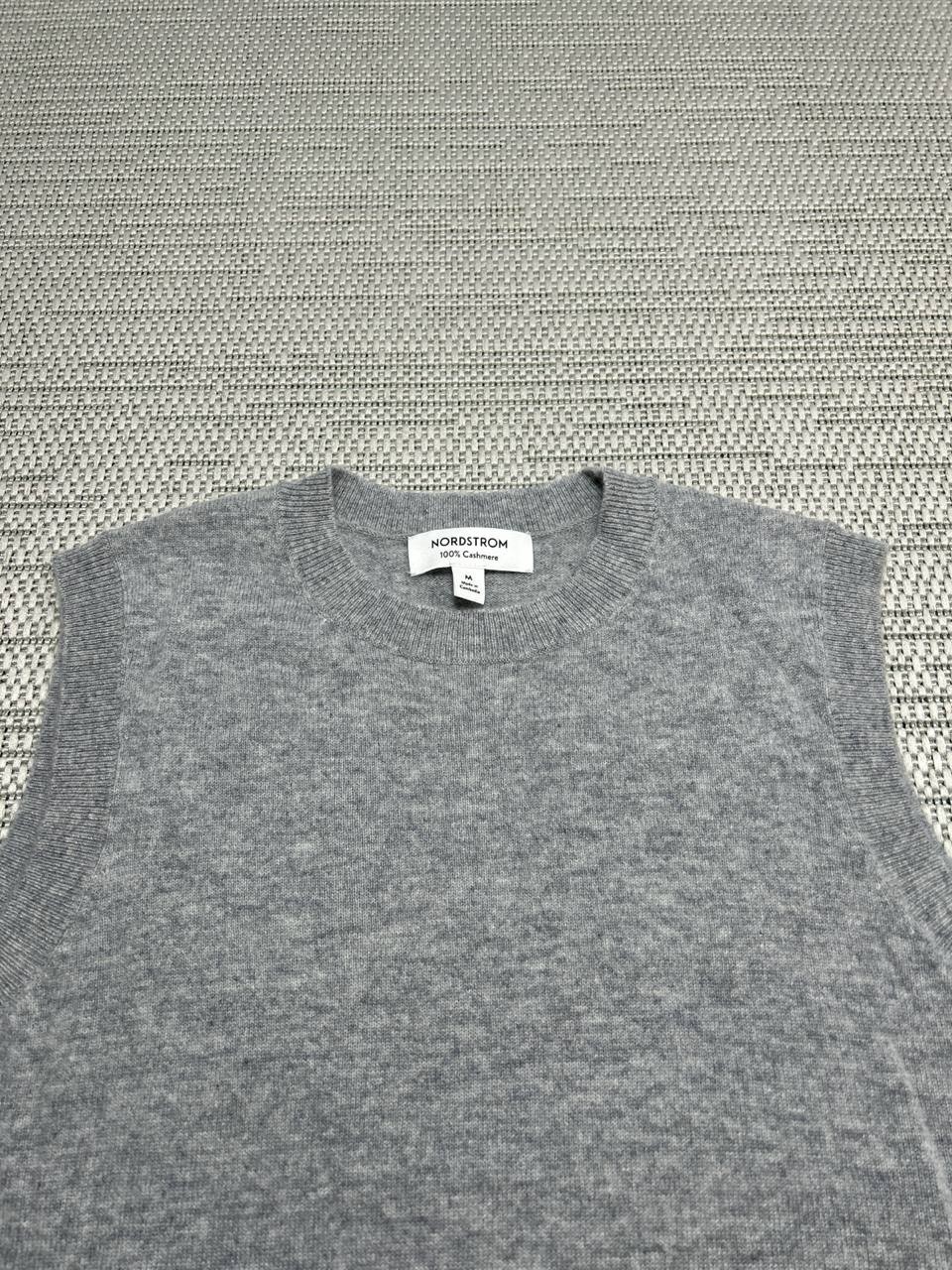 Nordstrom Sweater Vest Womens Medium Gray Cashmere Knit Pullover