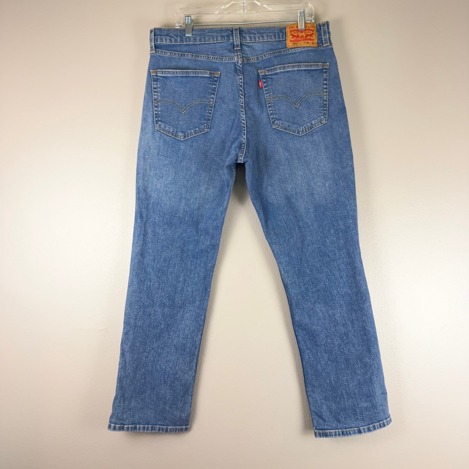 Men’s Levi’s 511 Slim Fit Jeans 36×30 Medium Wash Blue Denim WaterLess Casual