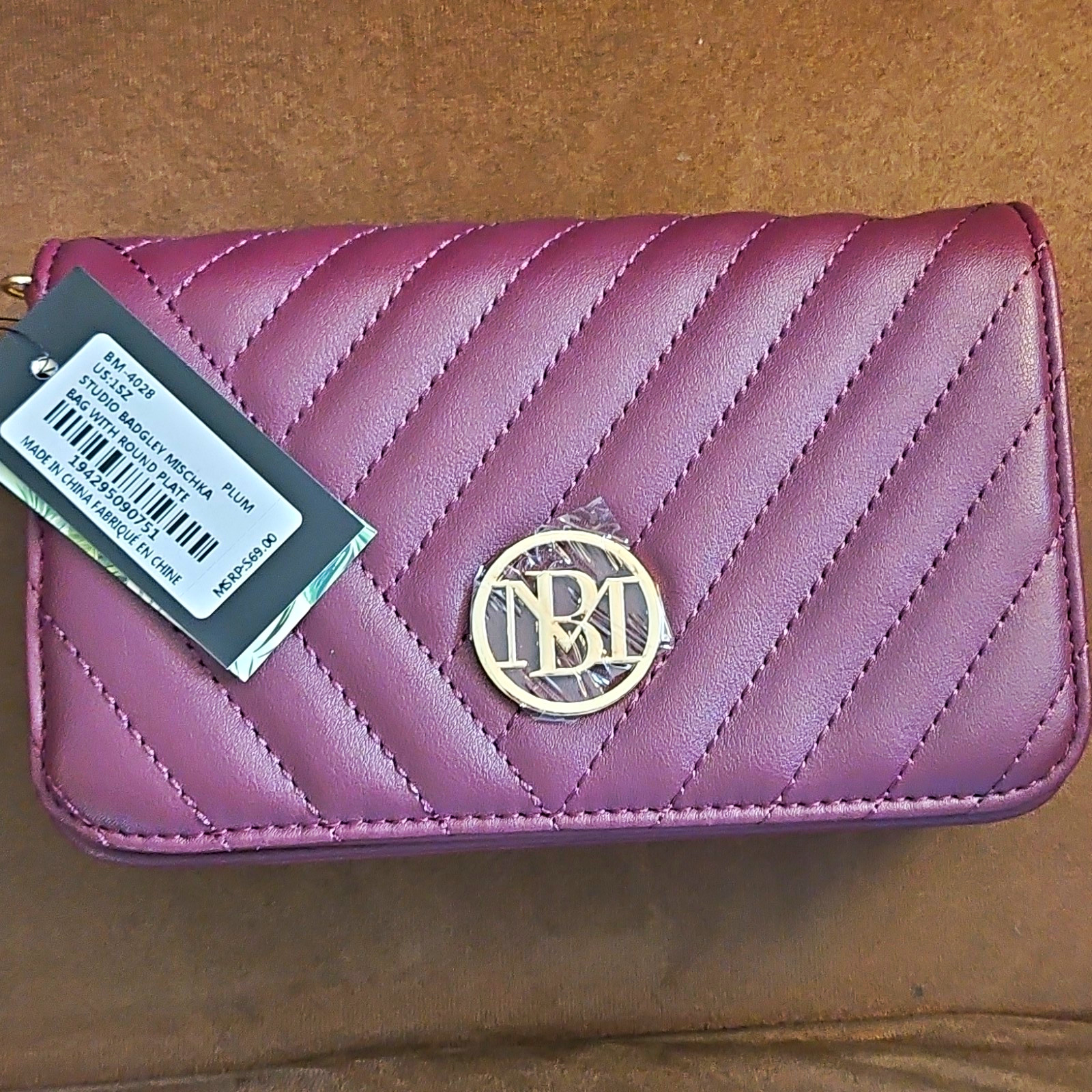 Badgley Mischka Purple Quilted Wallet Wristlet w/ Chain Strap, Credit Card