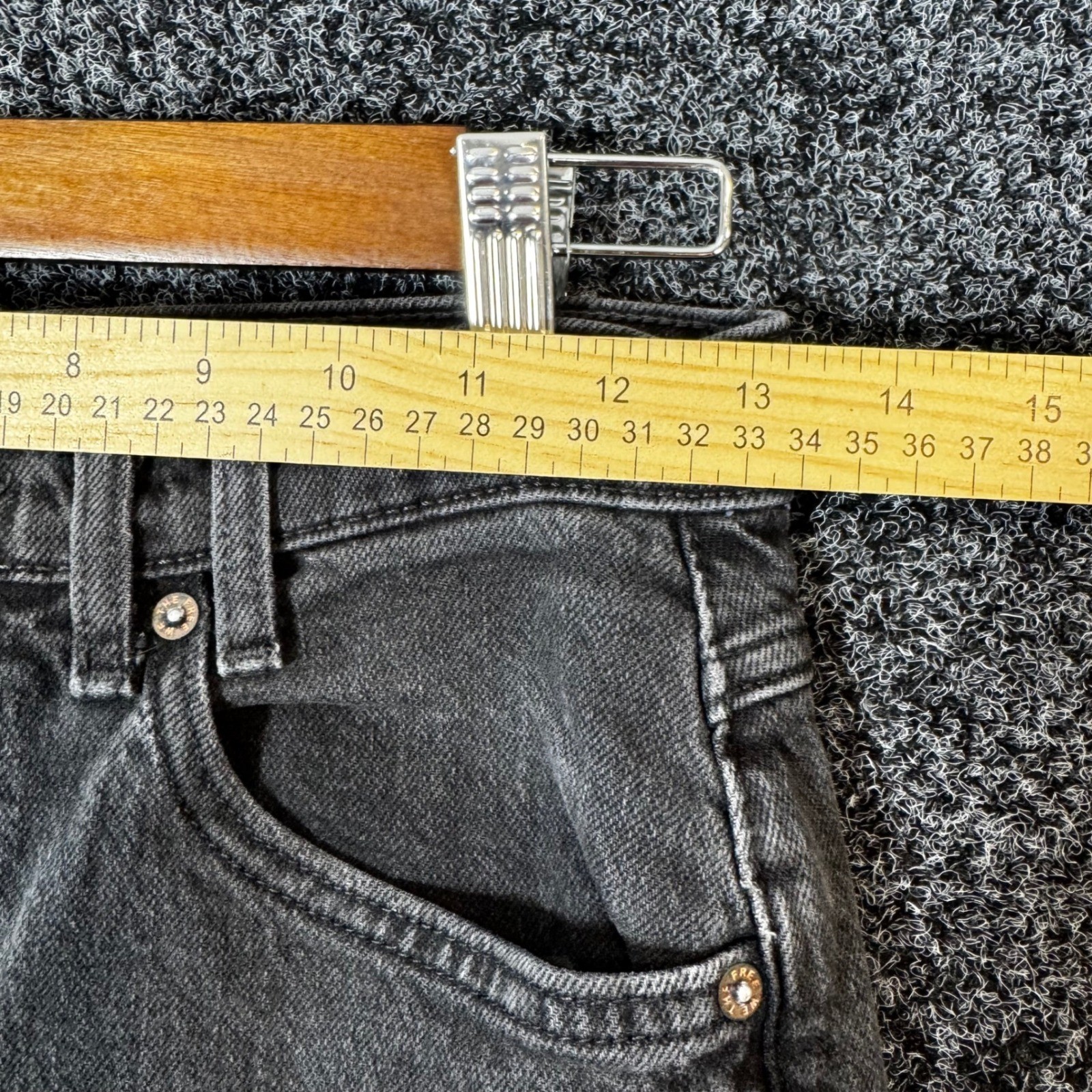 We The Free People Horseshoe Barrel Leg Jeans Black Washed Raw Cuff Size 24