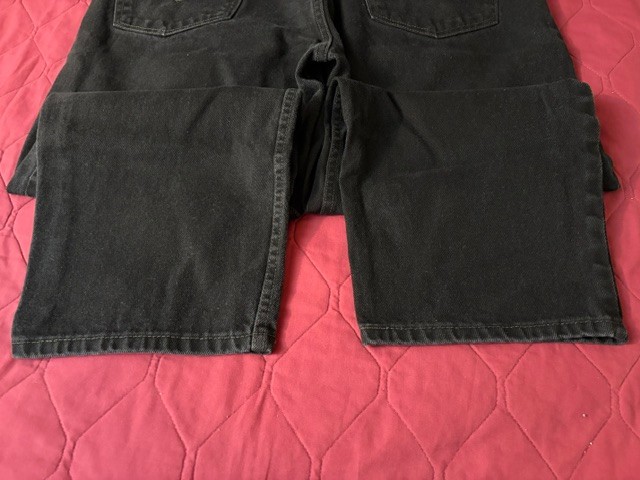 Levi’s 550 * Mens Black Denim Jeans * size 44 x 29 *