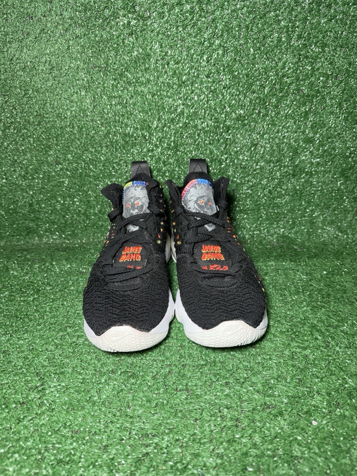 Nike LeBron 17 GS James Gang Multicolor Basketball Shoes Youth Size 4Y BQ5594-00