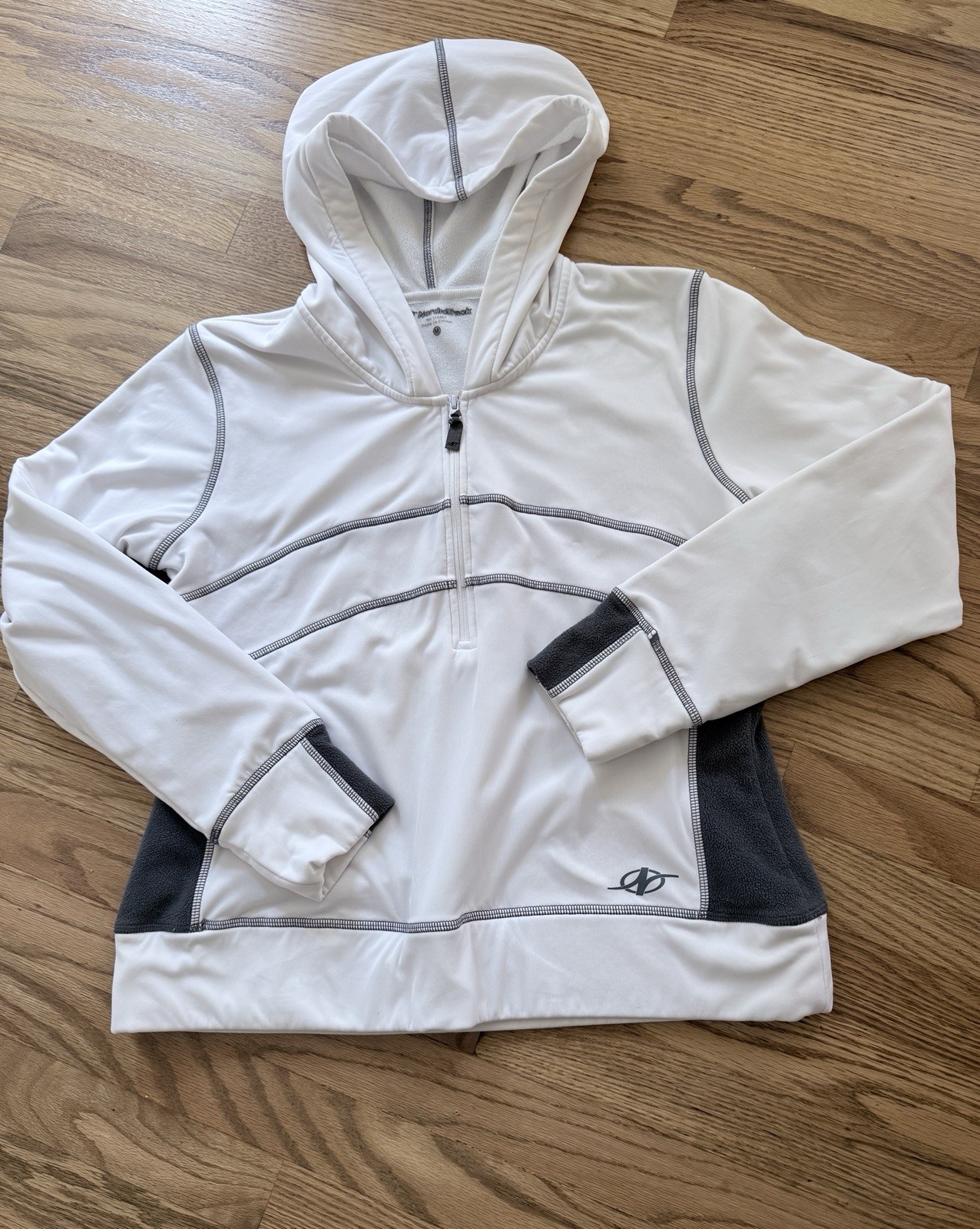 Nordic Track Half Zip Workout Hoodie White Black Outdoor Indoor Athletic Medium