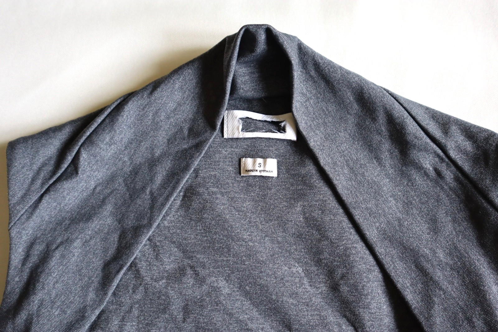 Aritzia Women`s $58 Contour Flourish Top in Heather Charcoal size 2XS