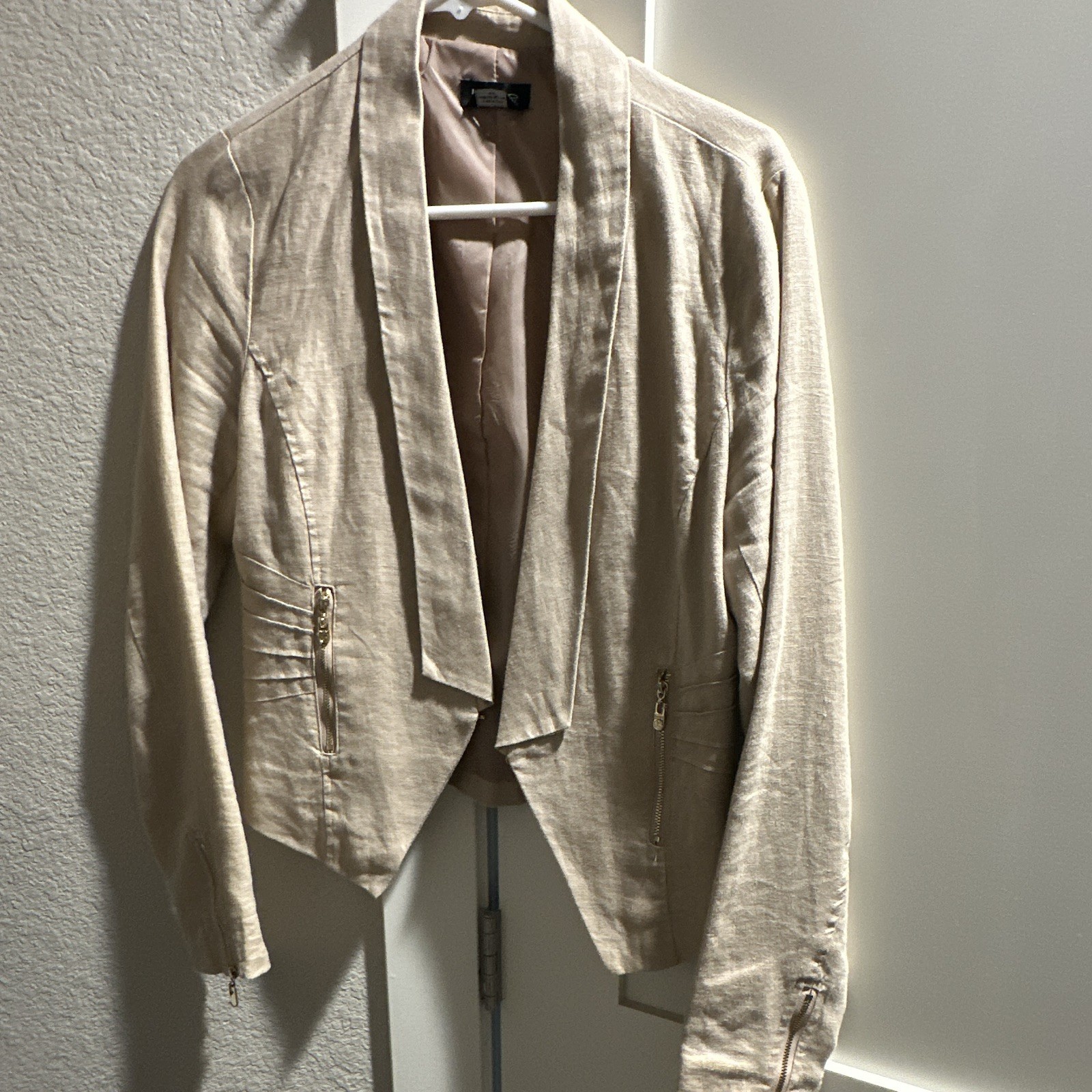 bebe Women’s Beige Short Zip Jacket, Lined, Zipper Pockets, Size M