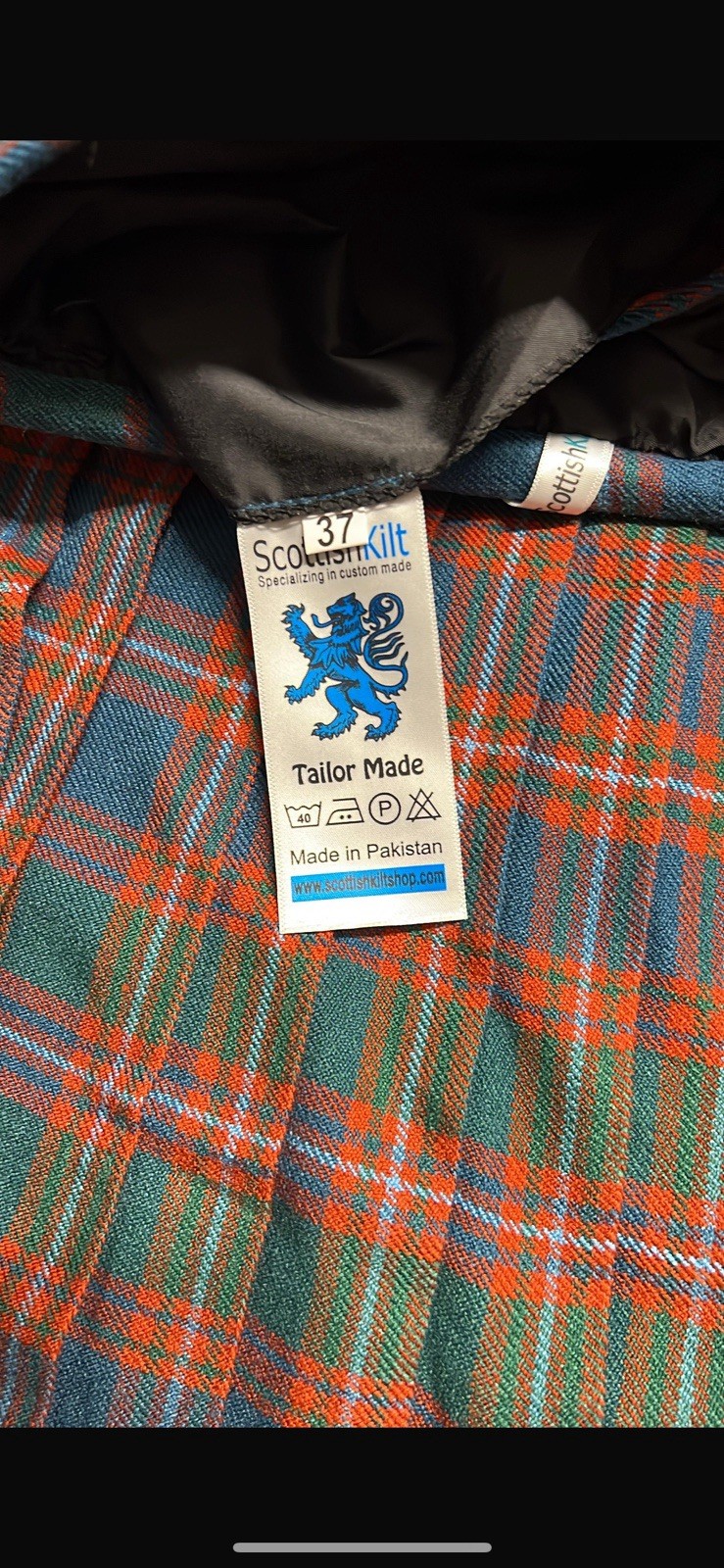 MacIntyre Ancient Bespoke Kilt (waist 37” Length 24”)