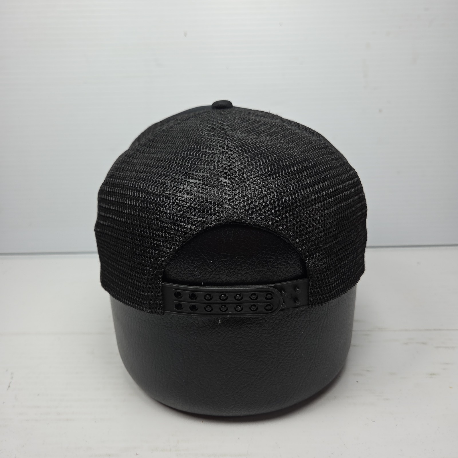 Vintage Waynes World Mesh Trucker Snapback Hat SNL Comedy Movie