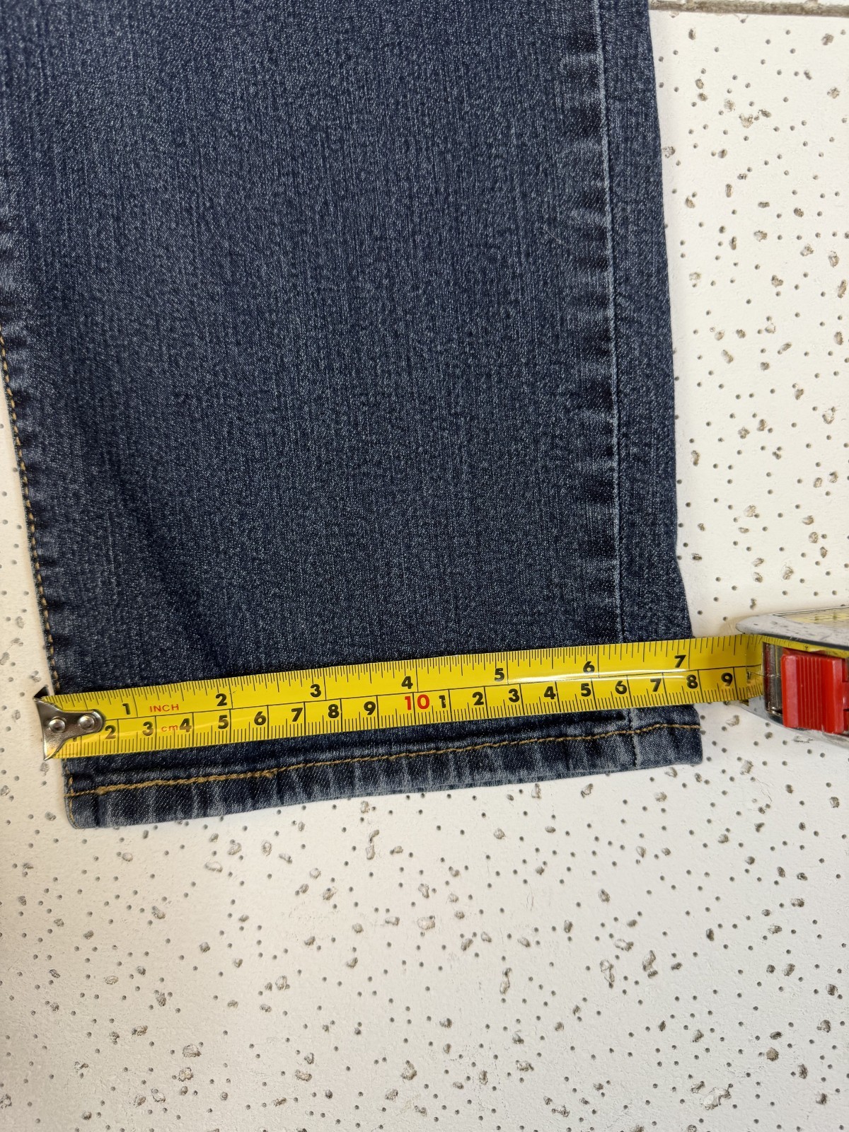 Signature by Levi Strauss Modern Straight Jeans Women’s 20M Medium Wash Stretch